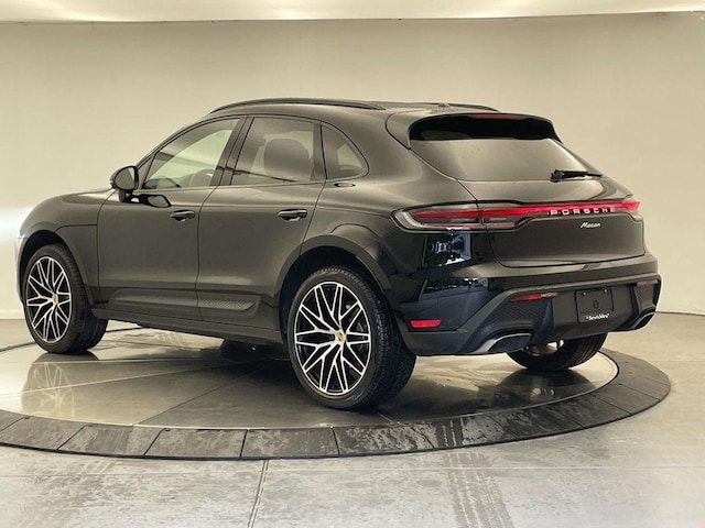 2025 Porsche Macan