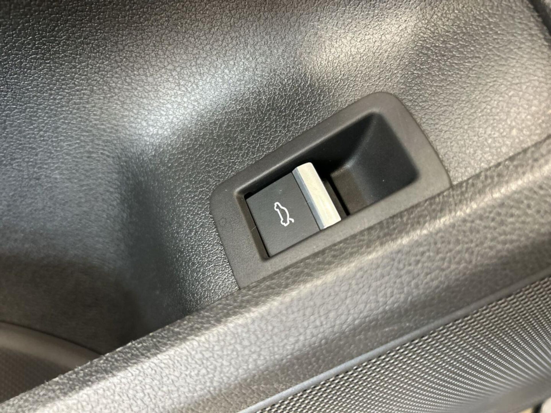 Audi A4 Limousine Advanced