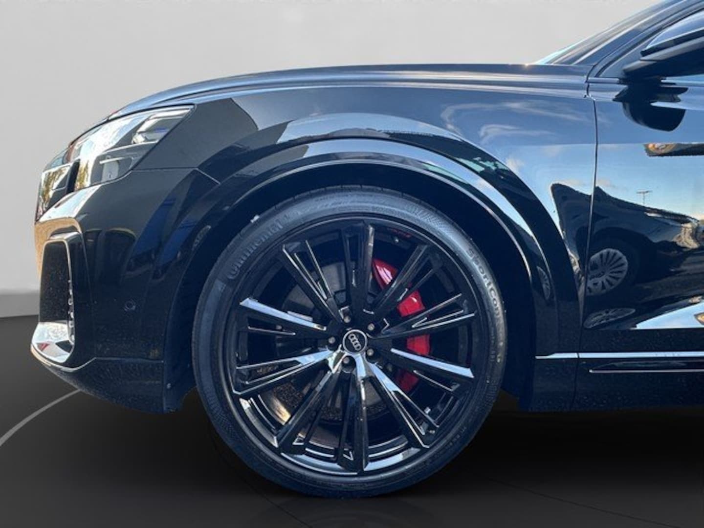 Bild über Audi SQ8 SUV TFSI quattro tiptronic - für weitere Informationen kontaktieren Sie den Audi Partner