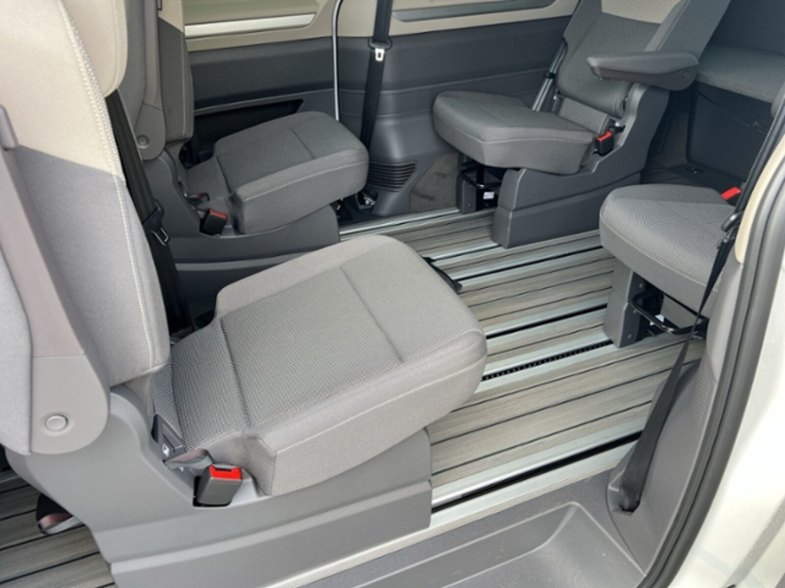 Volkswagen Multivan Langversion – Bild 11