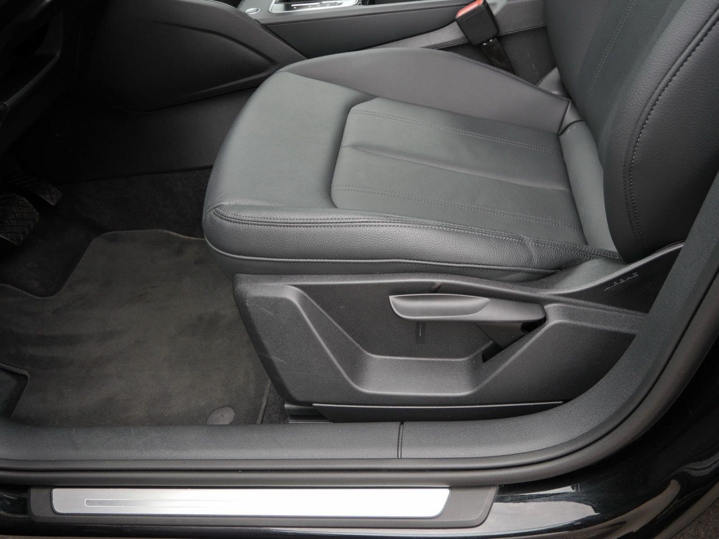 Bild über Audi Q2 advanced 35 TDI S tronic - für weitere Informationen kontaktieren Sie den Audi Partner
