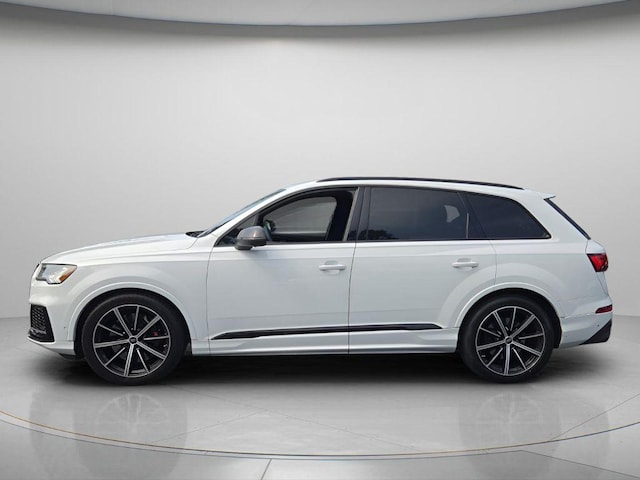 2023 Audi SQ7