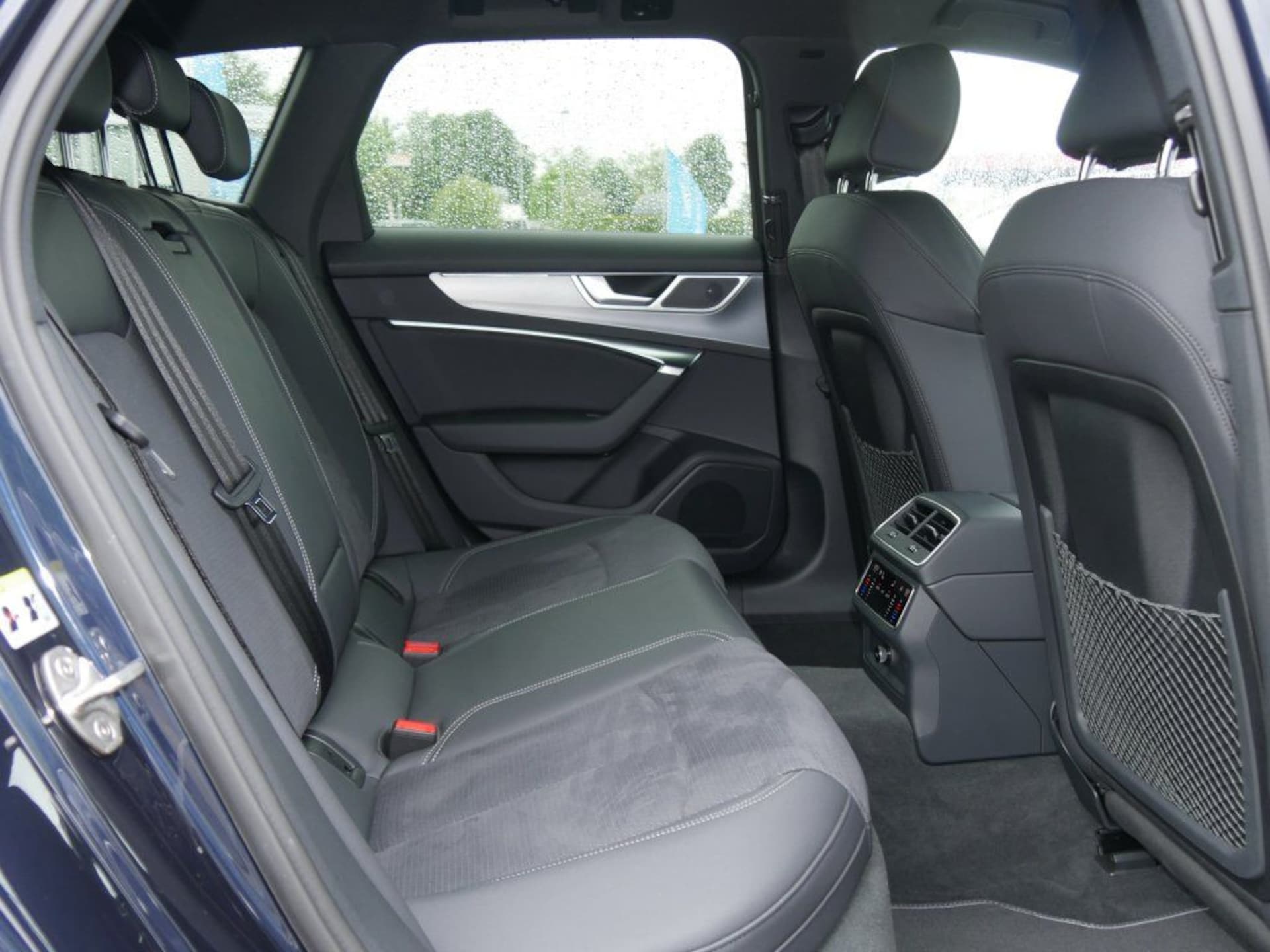 Audi S6 Avant