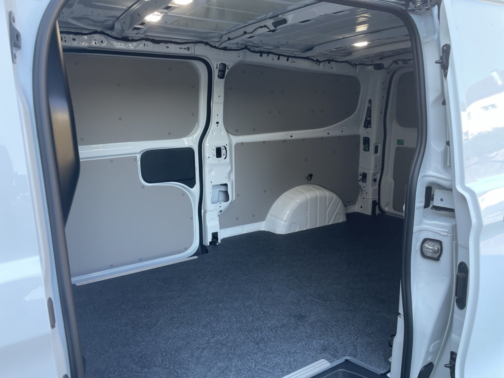 Volkswagen Transporter Kasten langer Radstand