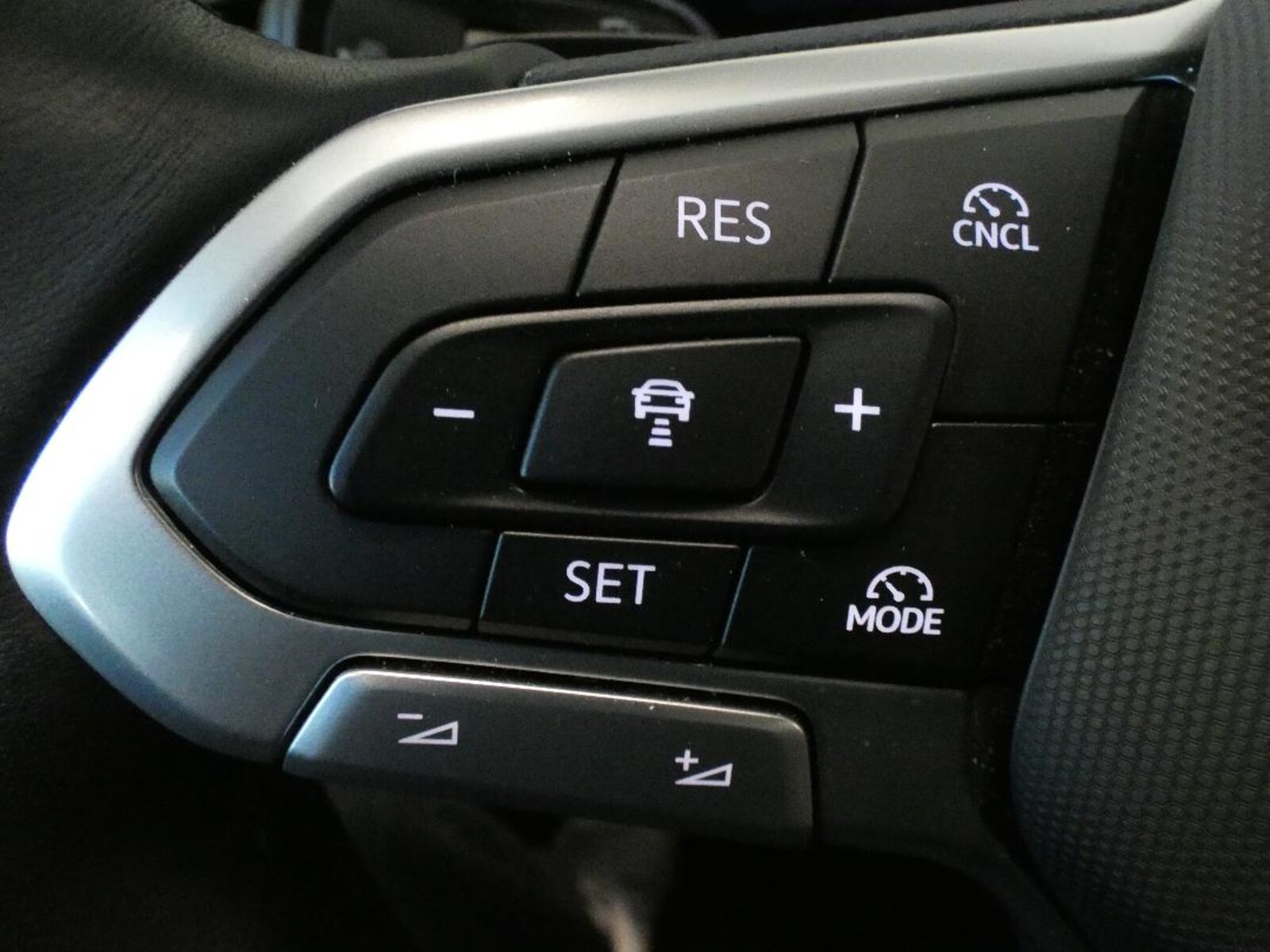 Volkswagen Passat – Bild 24