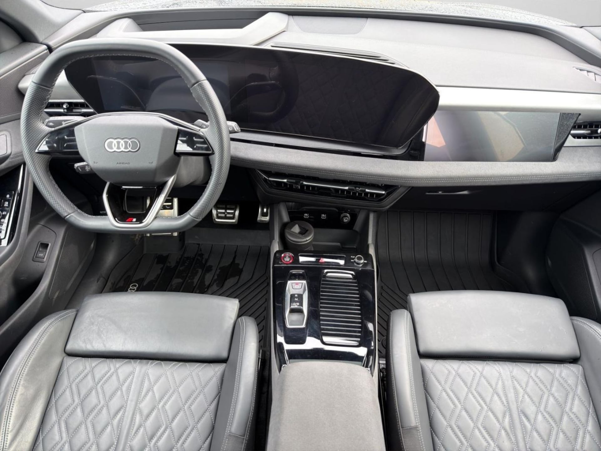 Audi SQ6 SUV e-tron