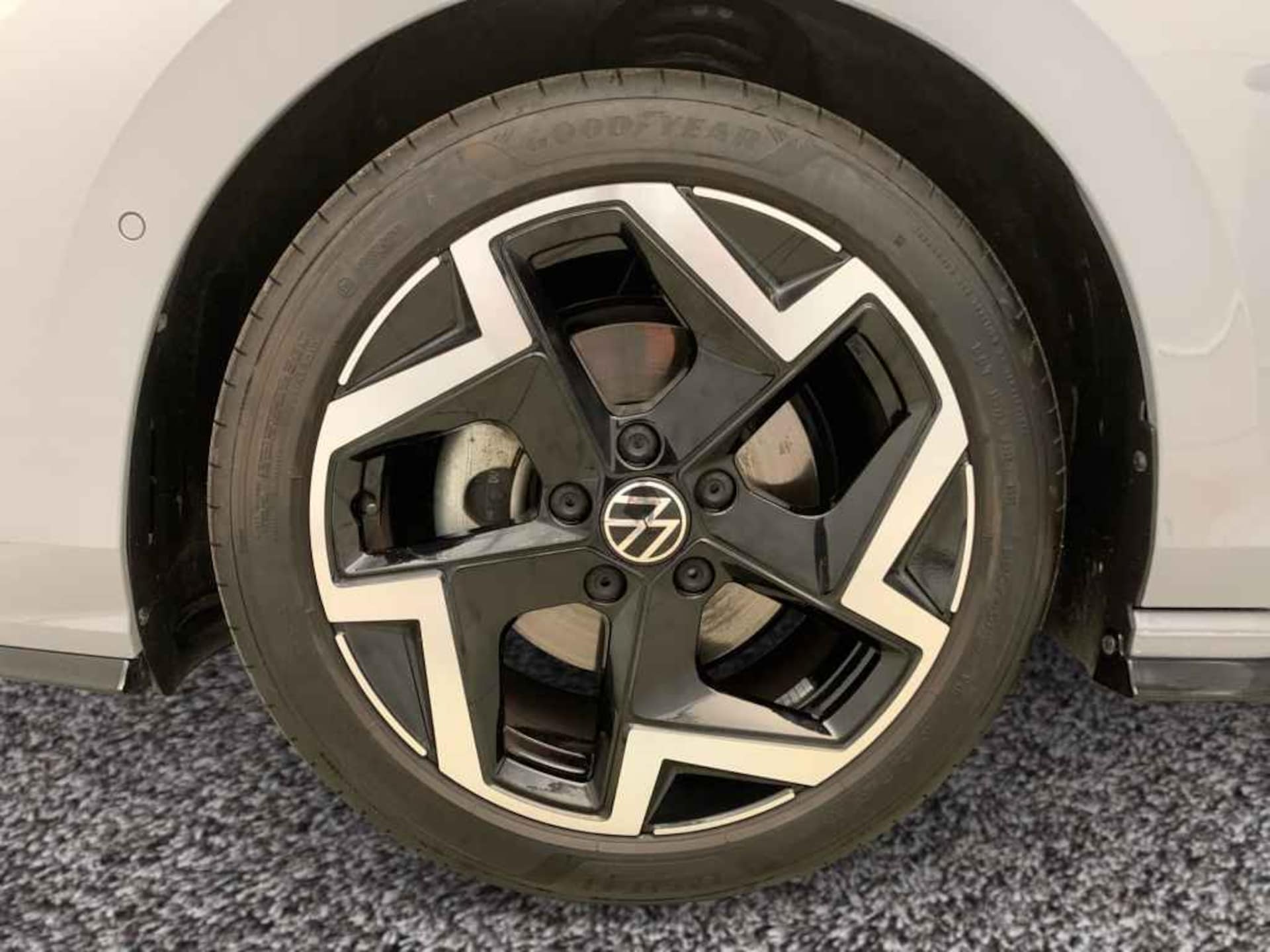 Volkswagen Golf Variant R-Line