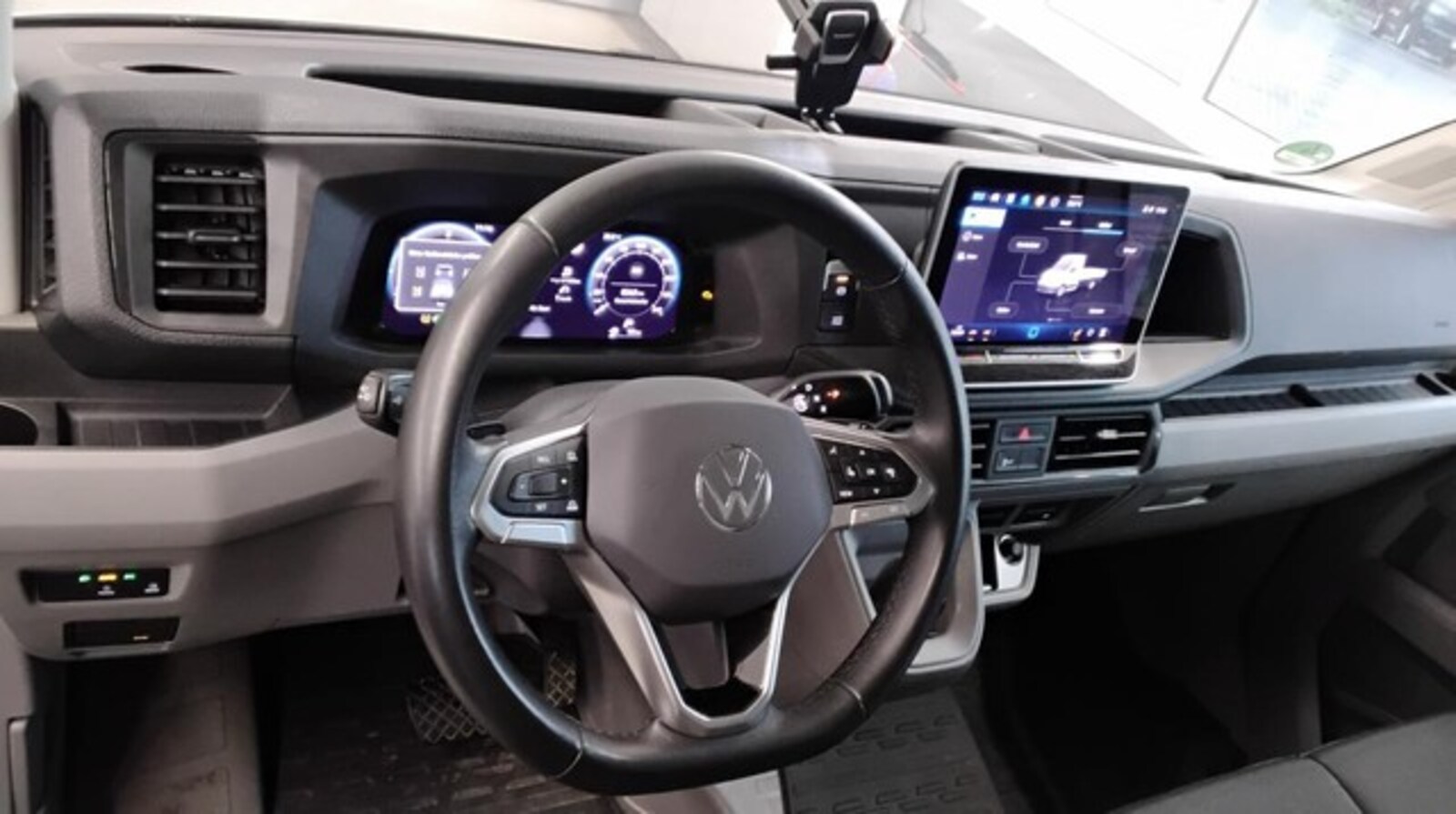 Volkswagen Crafter Einzelkabine mittlerer Radstand – Bild 7