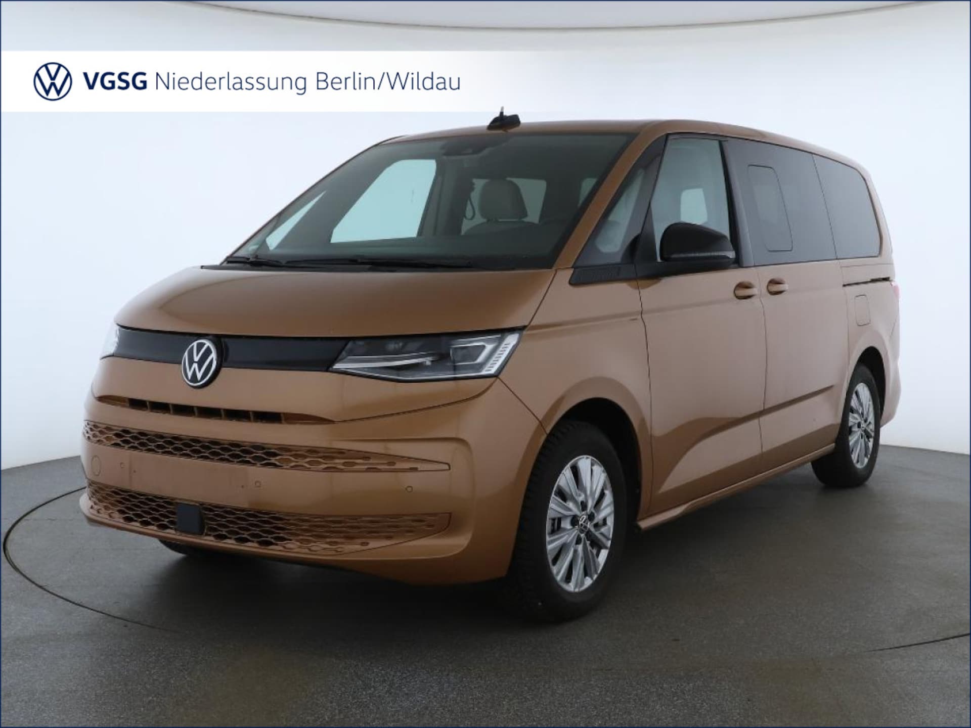 Volkswagen Multivan Langversion Basis-Modell