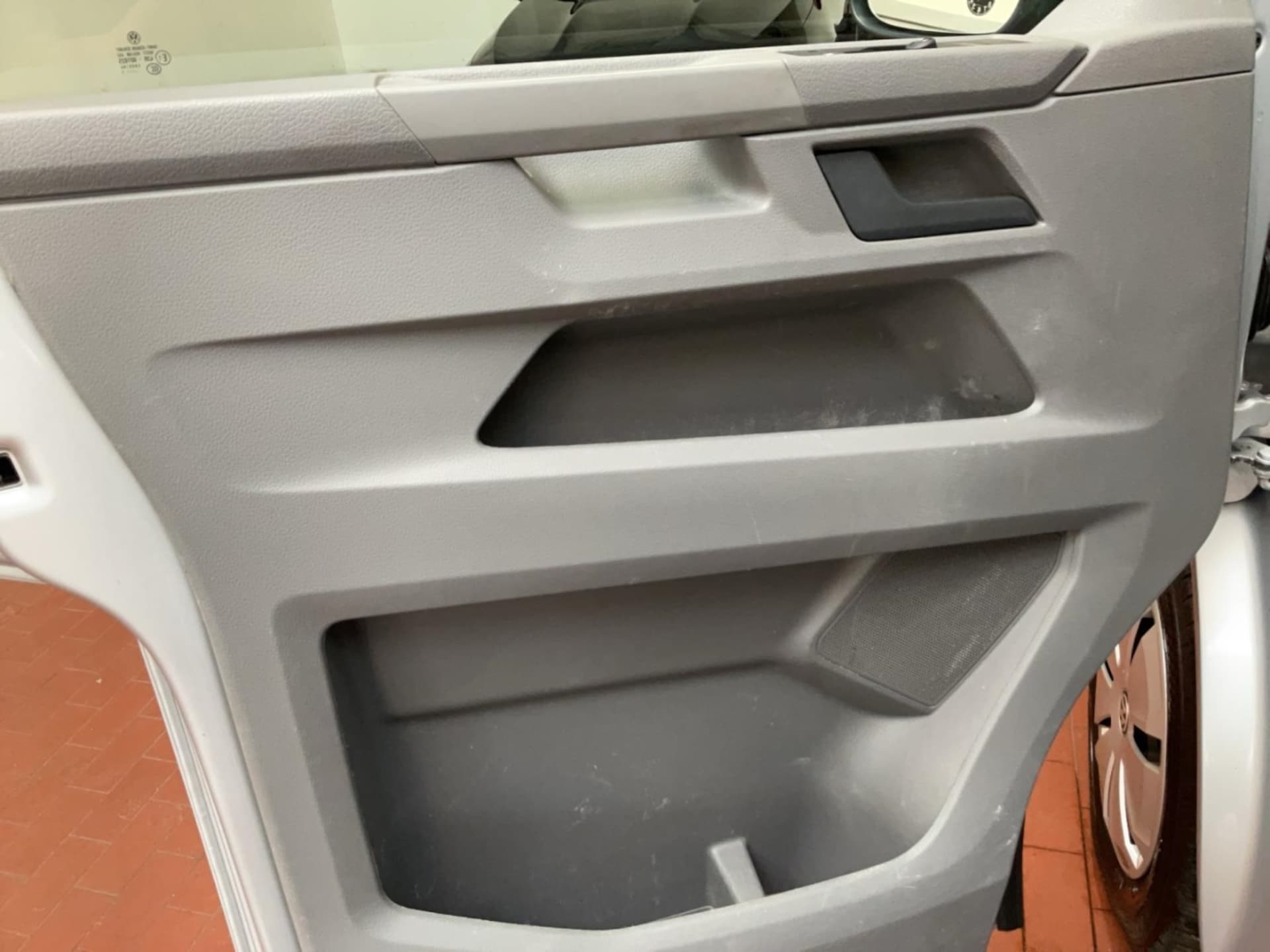 Volkswagen T6.1 Transporter Kasten kurzer Radstand