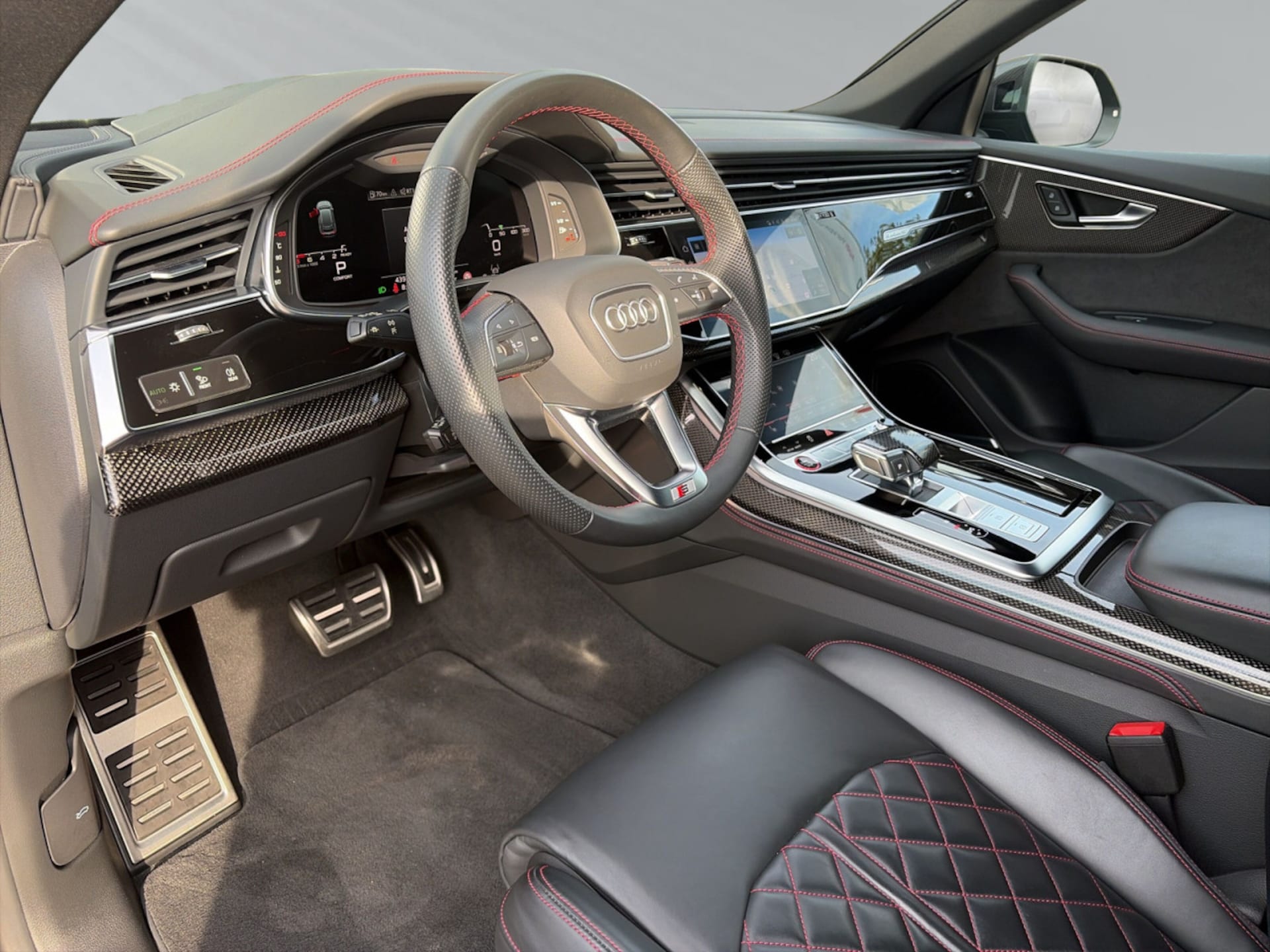 Audi SQ8 SUV