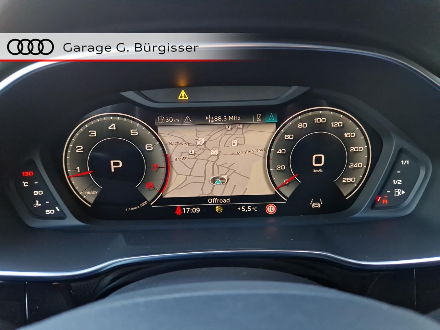Image about Audi Q3 Special Edition Attraction S line 35 TFSI 110 kW (150 CV) S tronic