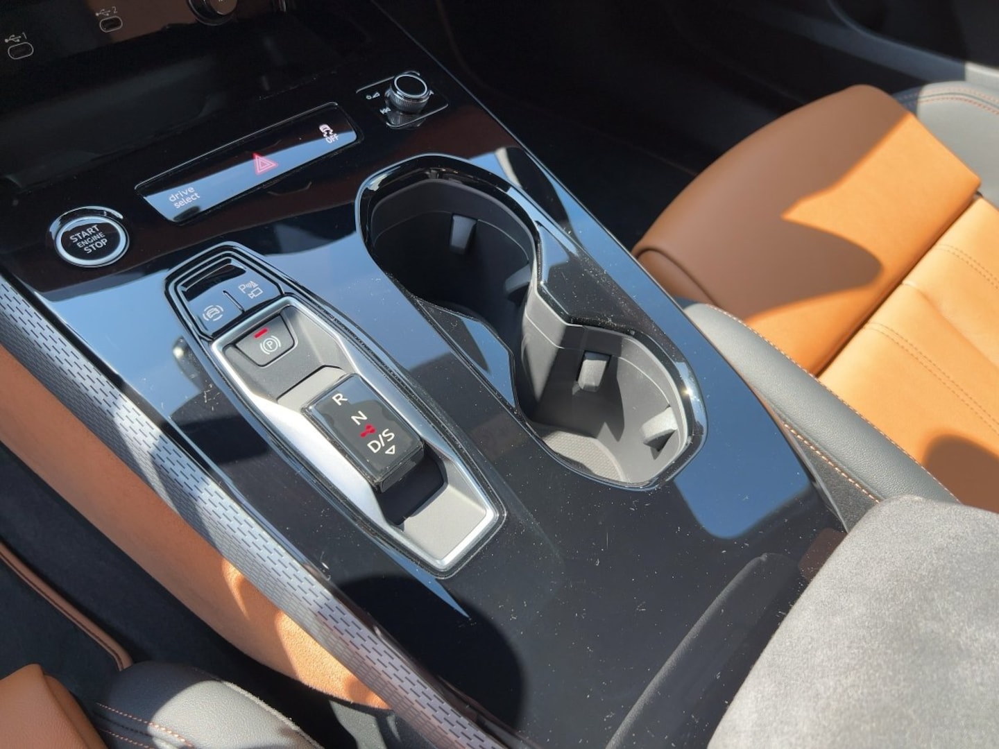 Bild über Audi A5 Avant TDI quattro 150 kW S tronic - für weitere Informationen kontaktieren Sie den Audi Partner