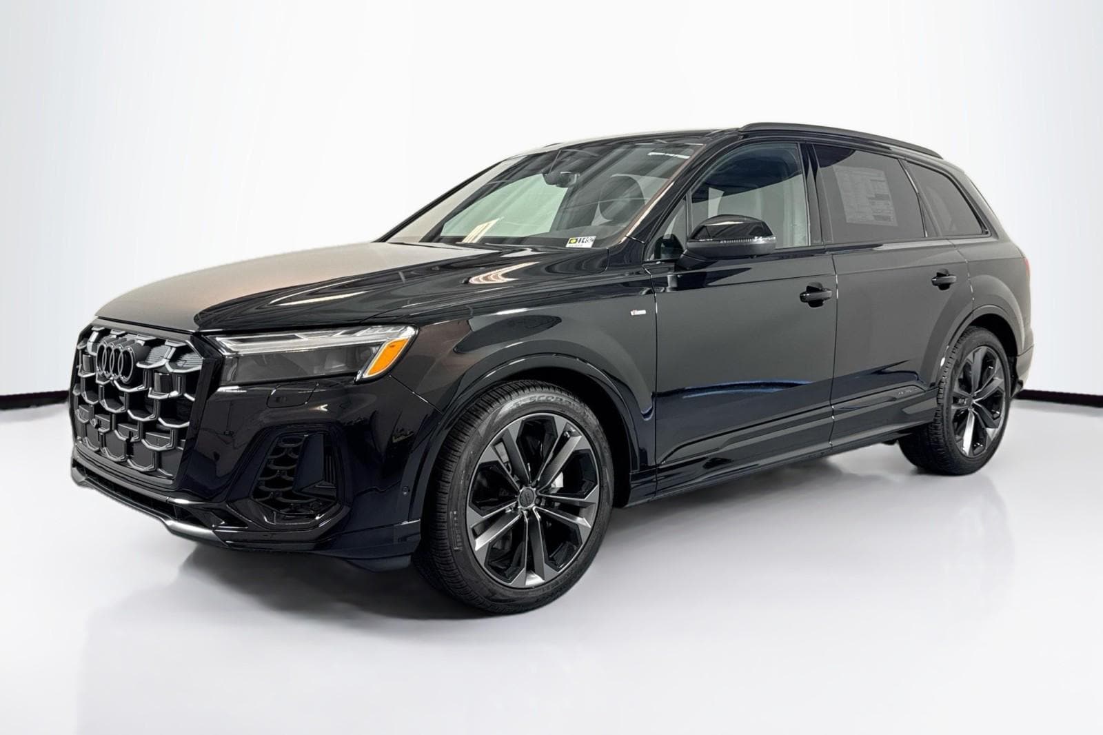 2026 Audi Q7 55 S Line Premium Plus quattro Tiptronic's photo