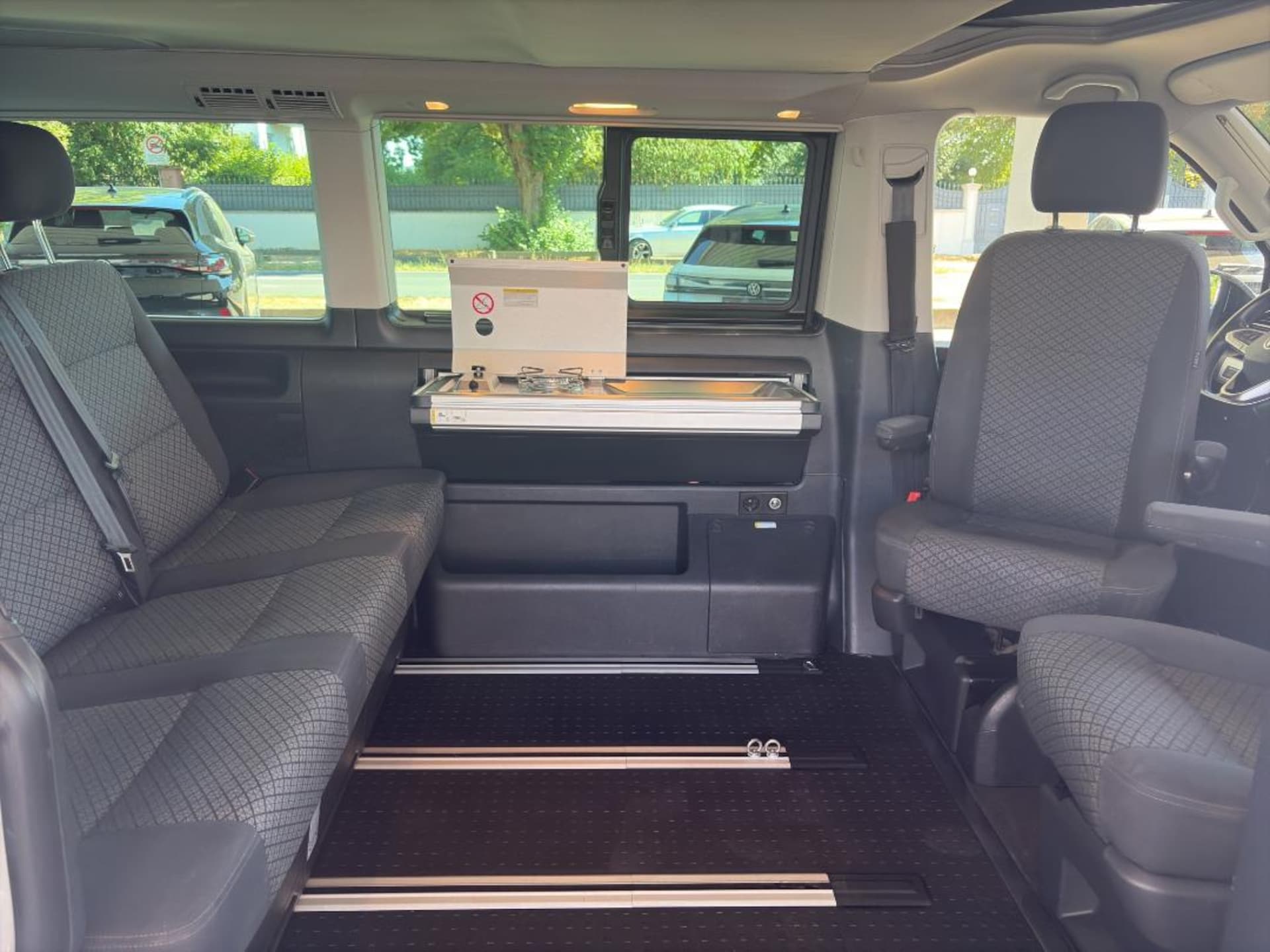 Volkswagen T6.1 California Beach