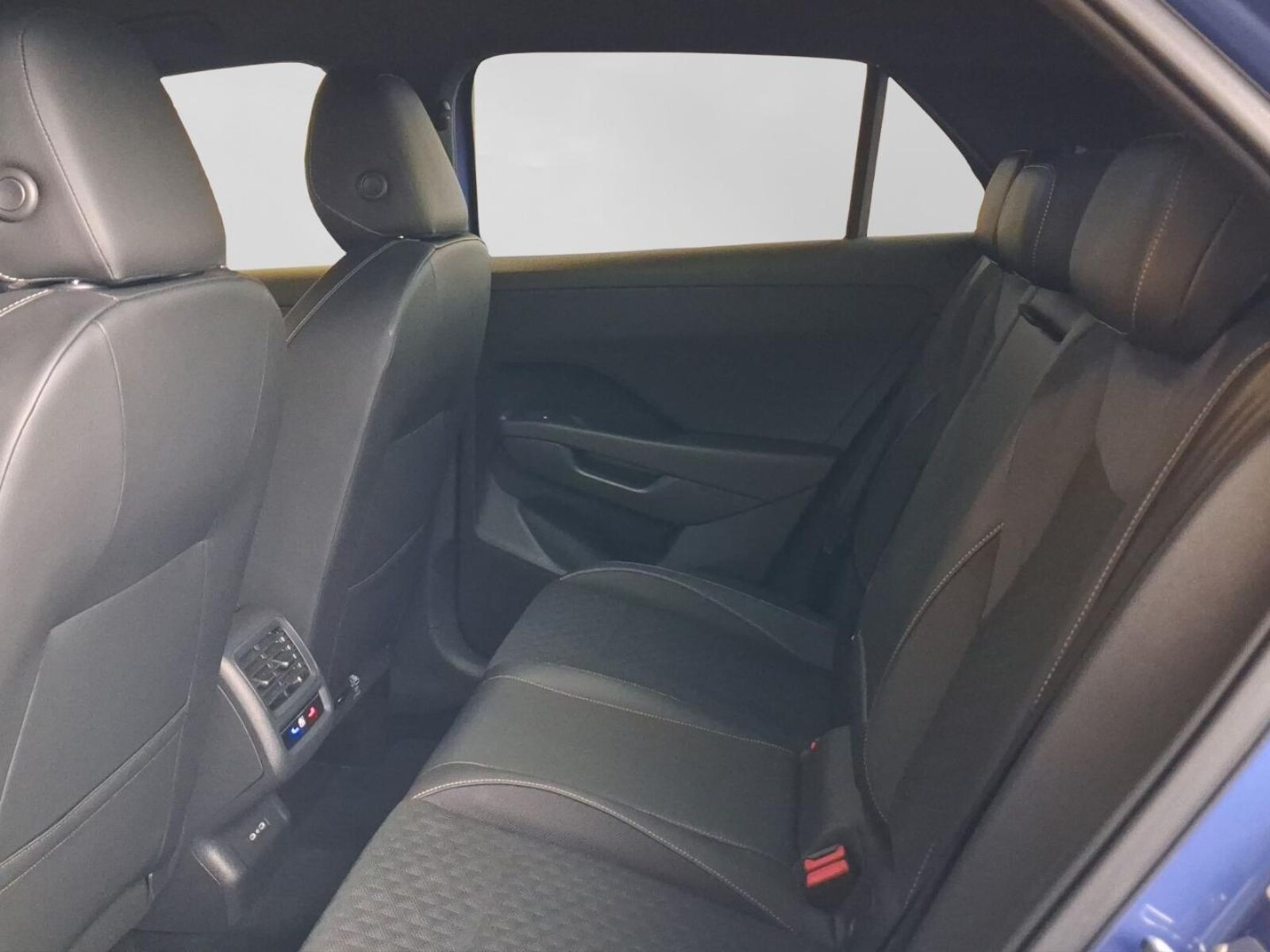 Volkswagen T-Roc – Bild 17