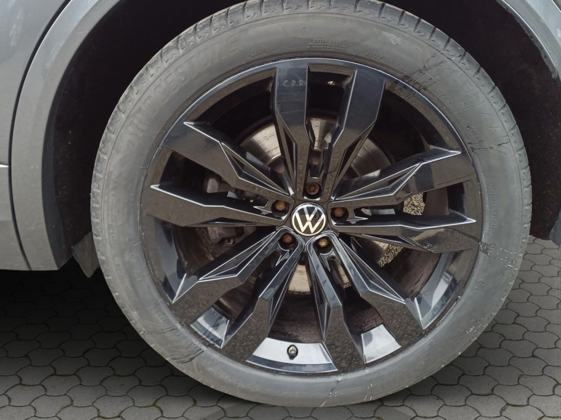 Volkswagen Touareg R