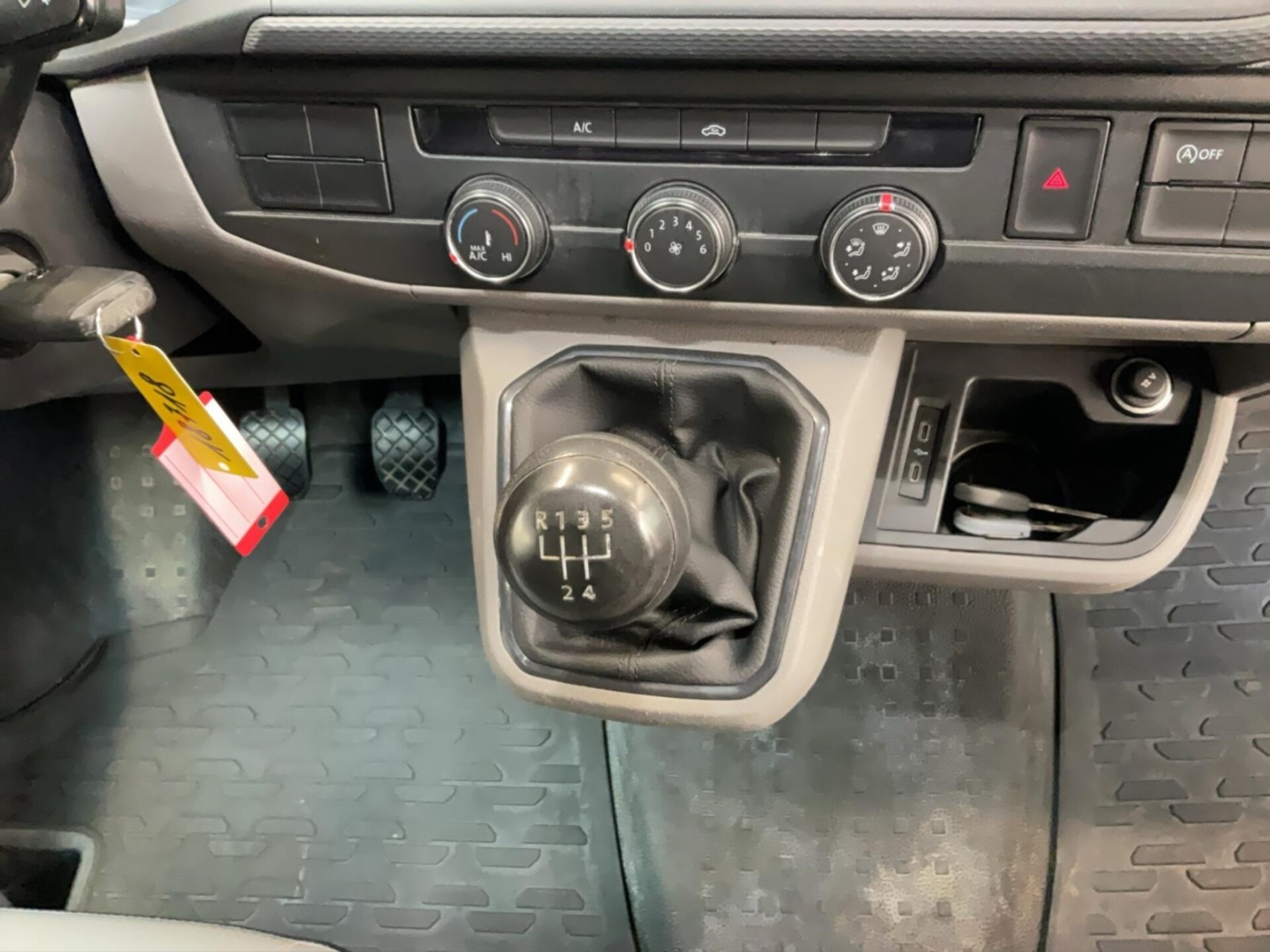 Volkswagen T6.1 Transporter Kasten kurzer Radstand