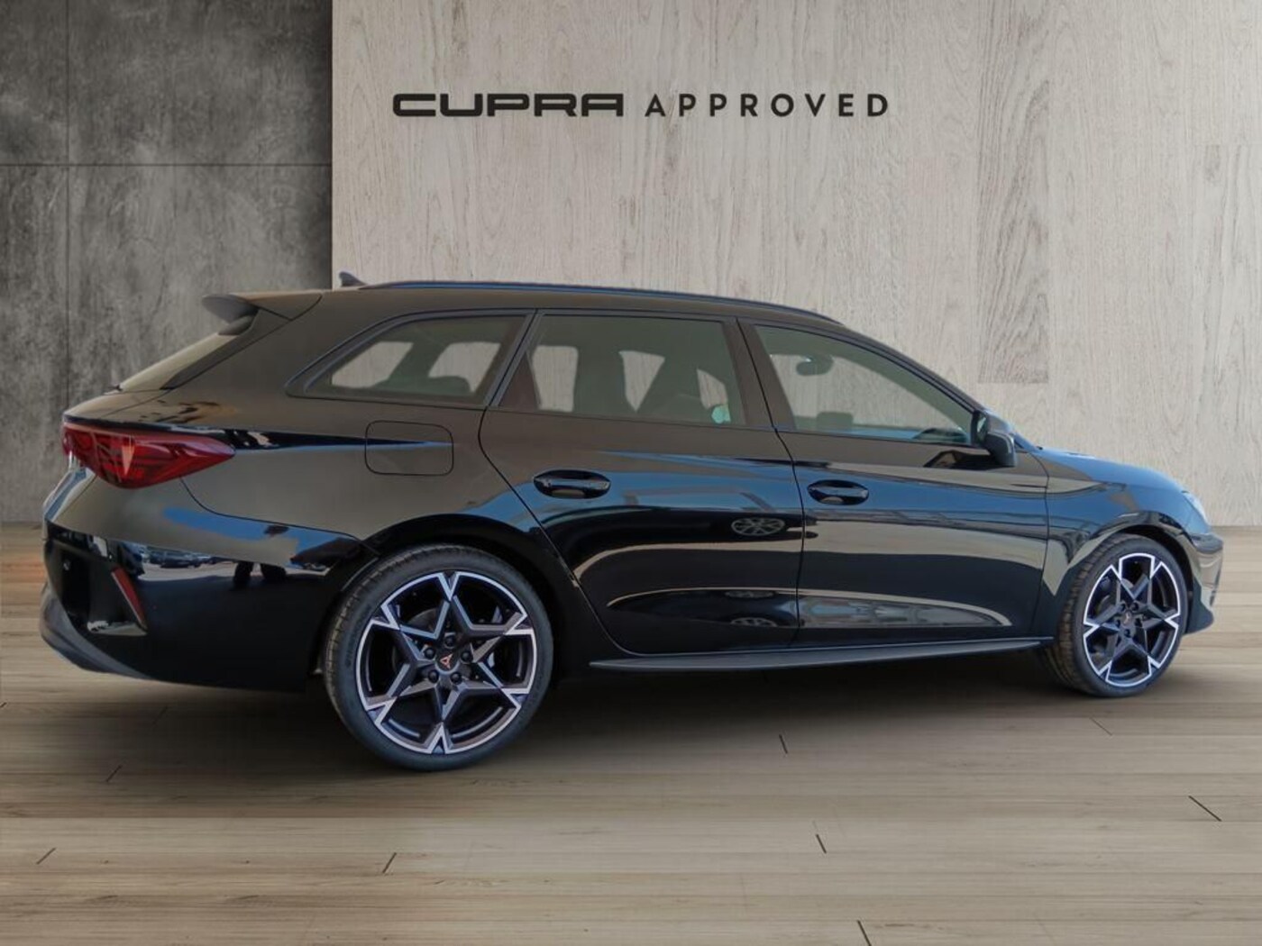 CUPRA Leon Sportstourer 1.5 eTSI DSG 110 kW (150 CV) — photo 3
