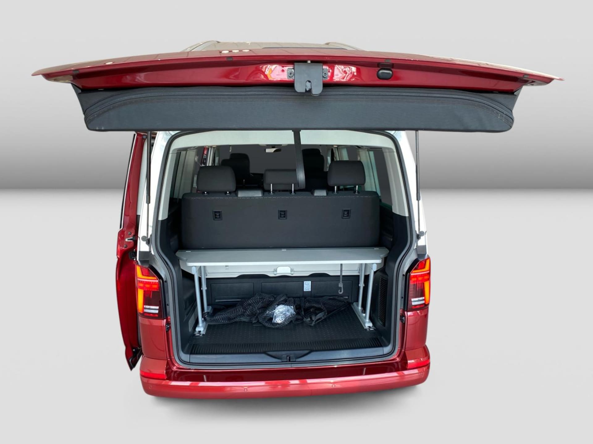 Volkswagen T6.1 California Beach