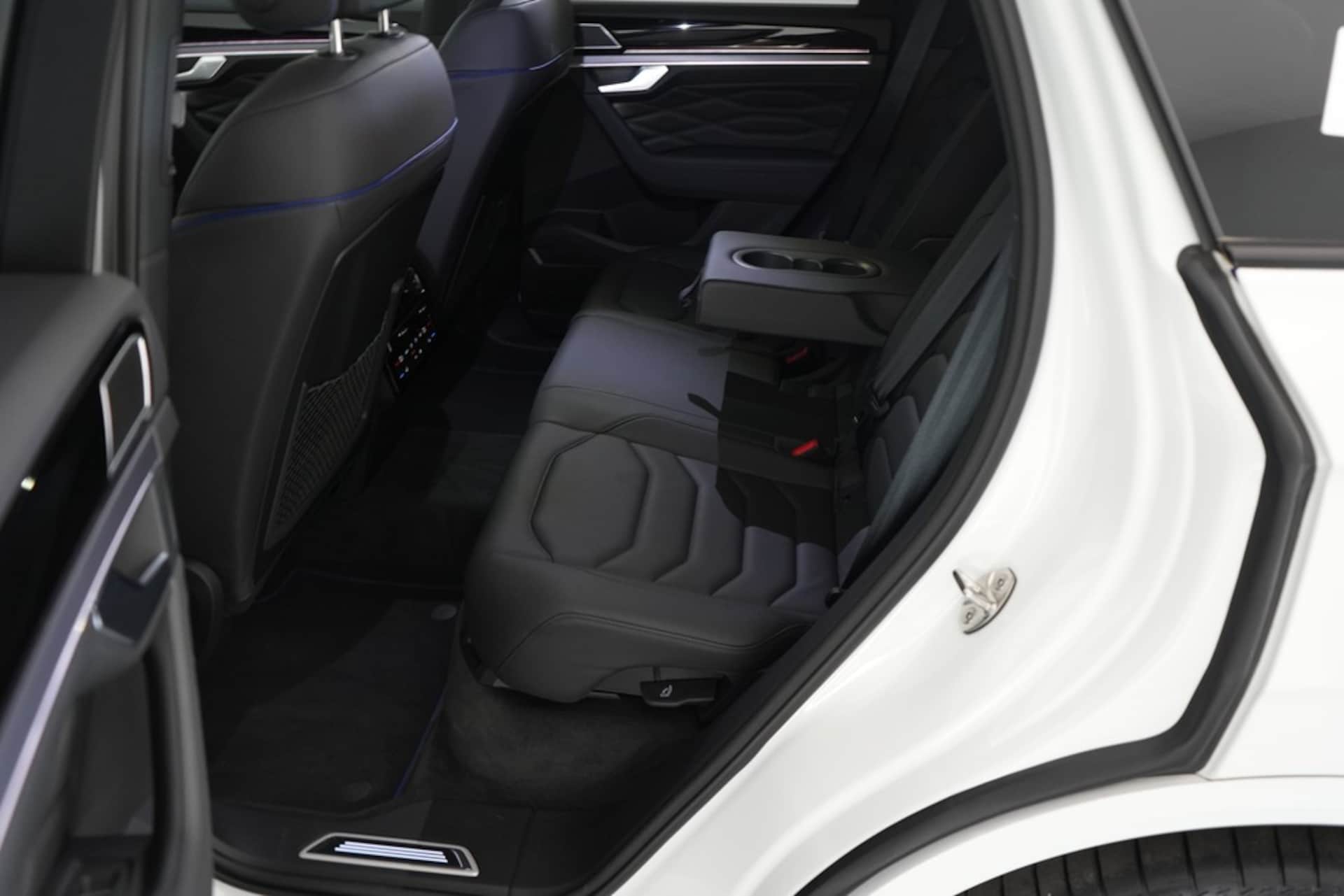 Volkswagen Touareg R