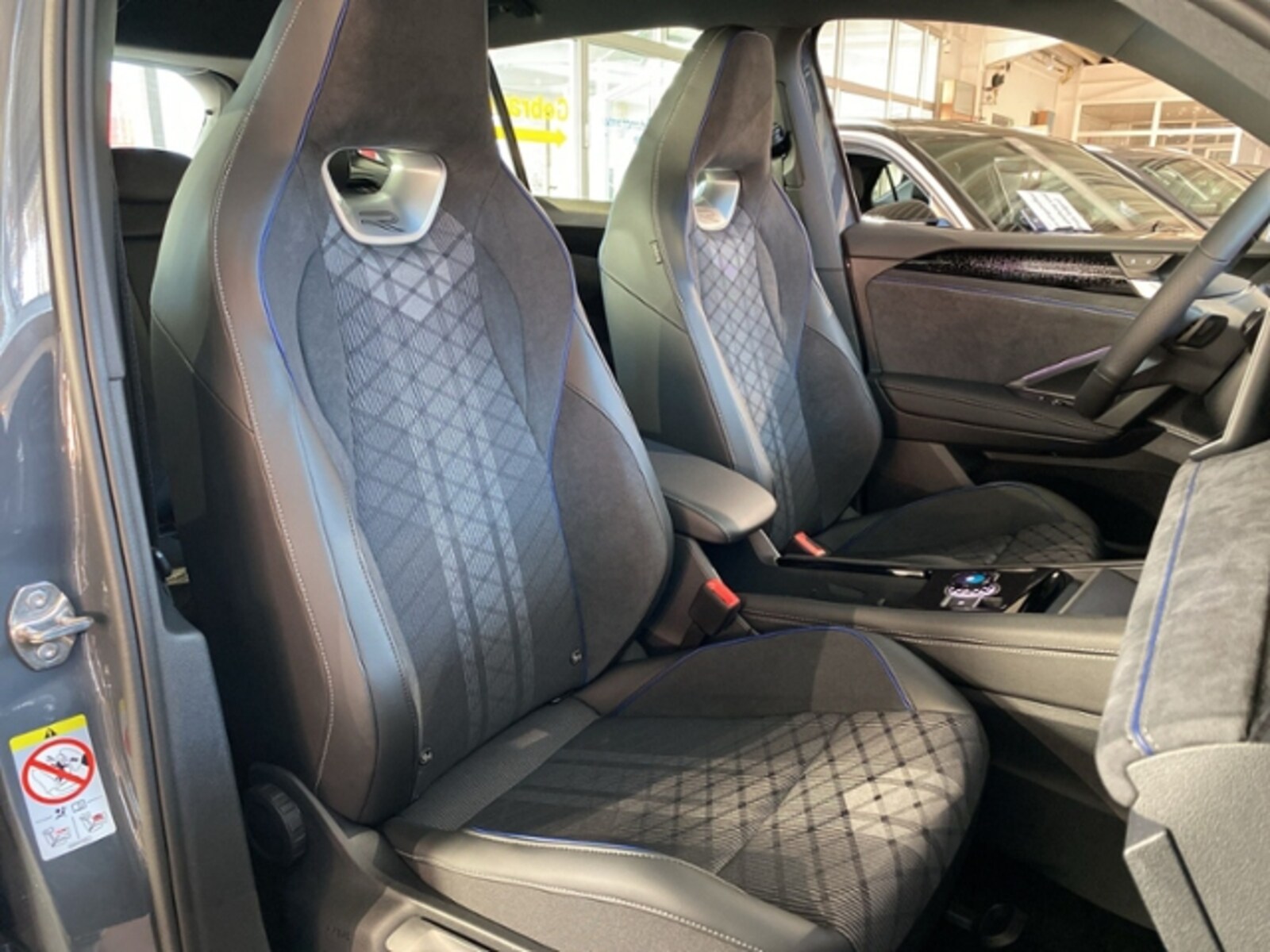 Volkswagen Tiguan – Bild 12