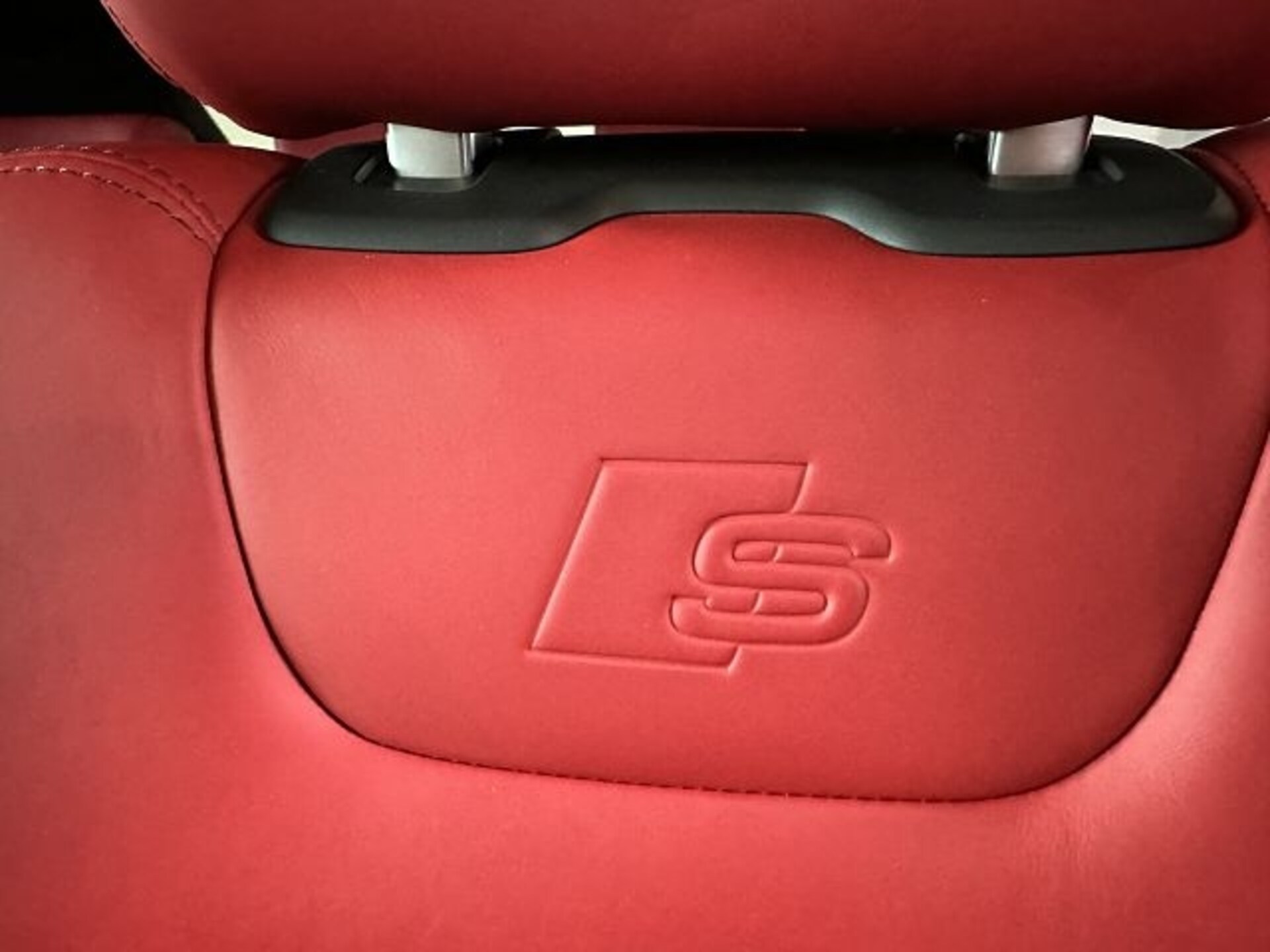 Audi SQ8 SUV