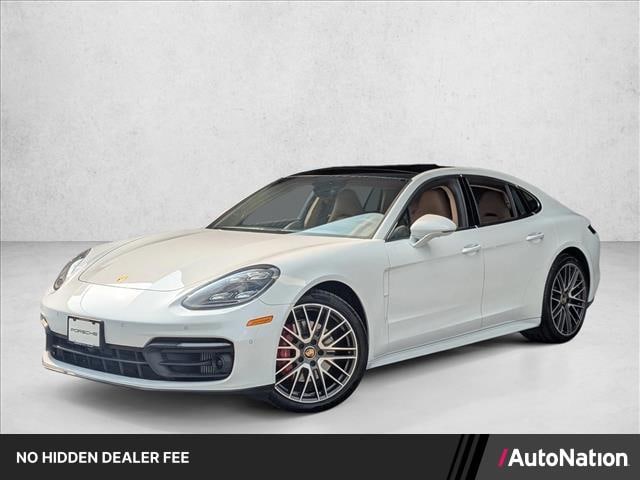 2022 Porsche Panamera