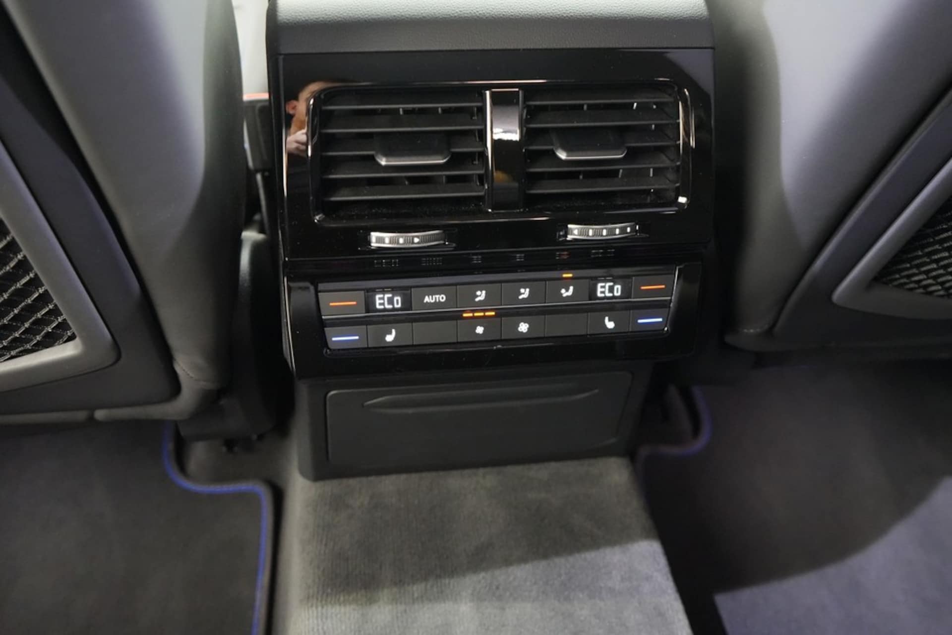 Volkswagen Touareg R