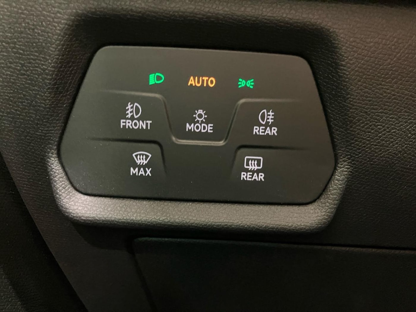 CUPRA Leon Sportstourer 1.5 TSI e-Hybrid VZ DSG 200 kW (272 CV) — photo 11