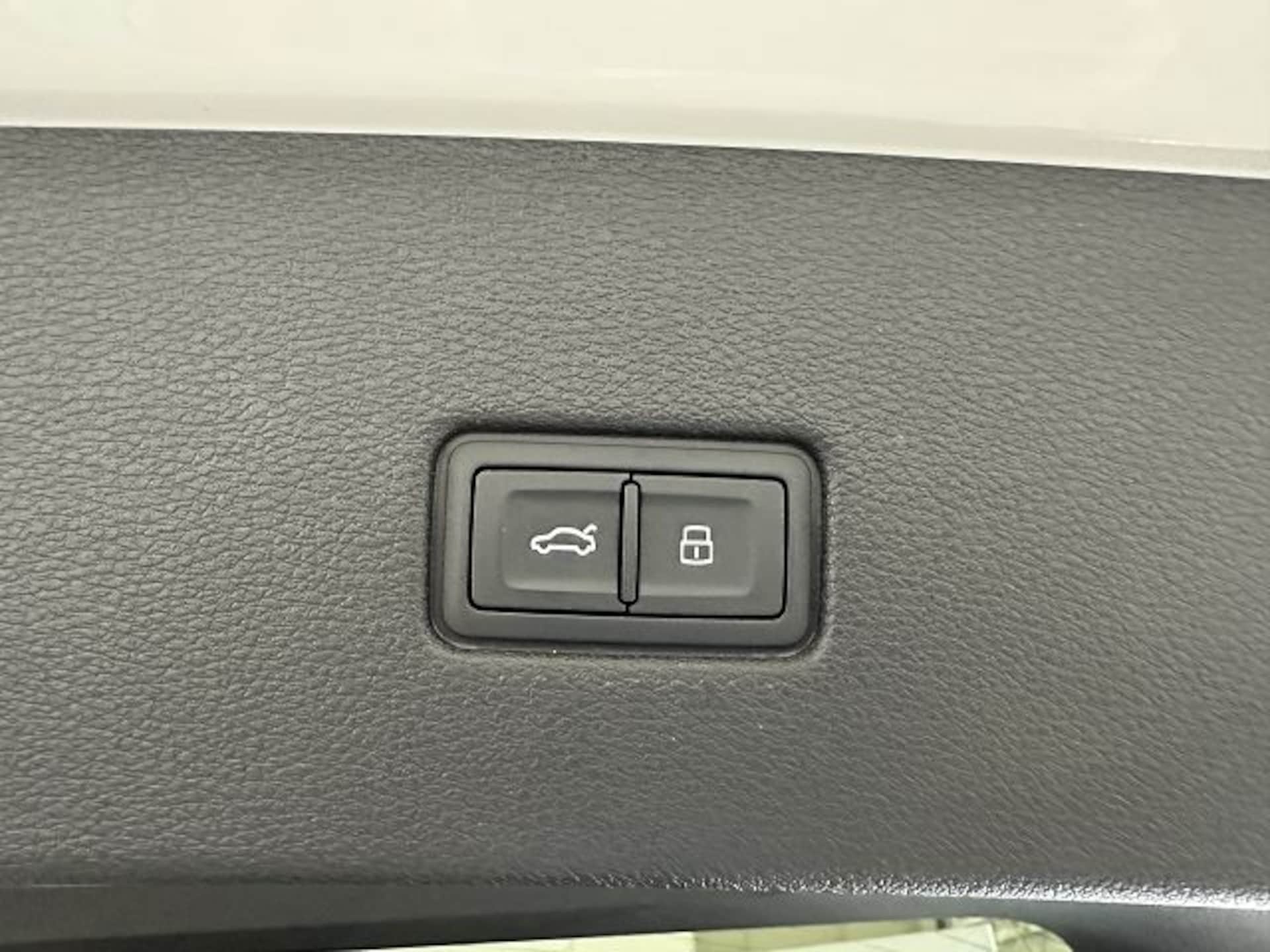 Audi SQ8 SUV