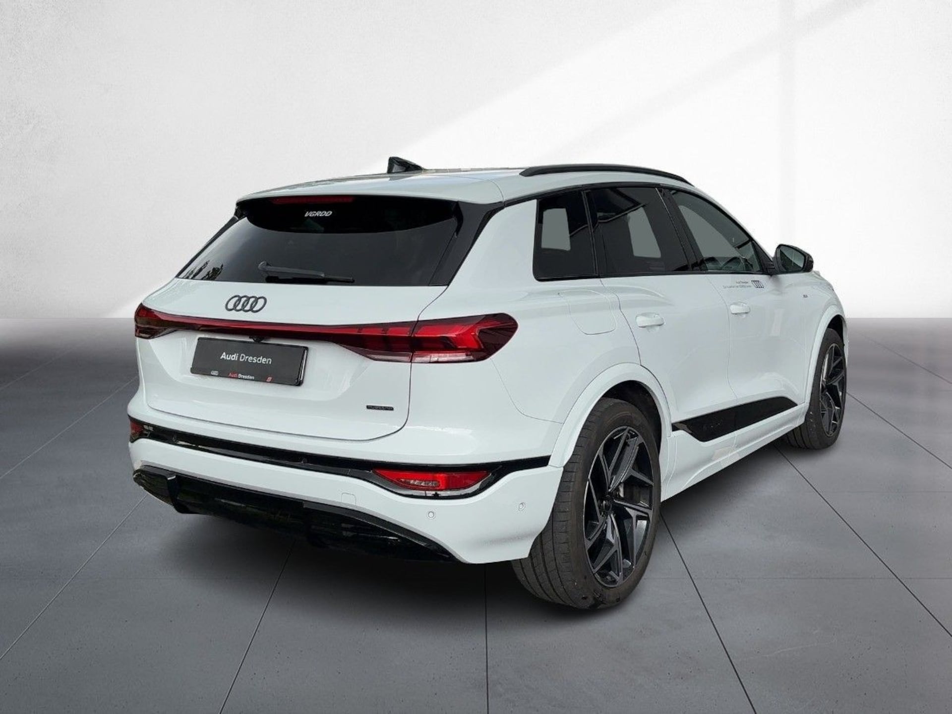 Audi Q6 SUV e-tron