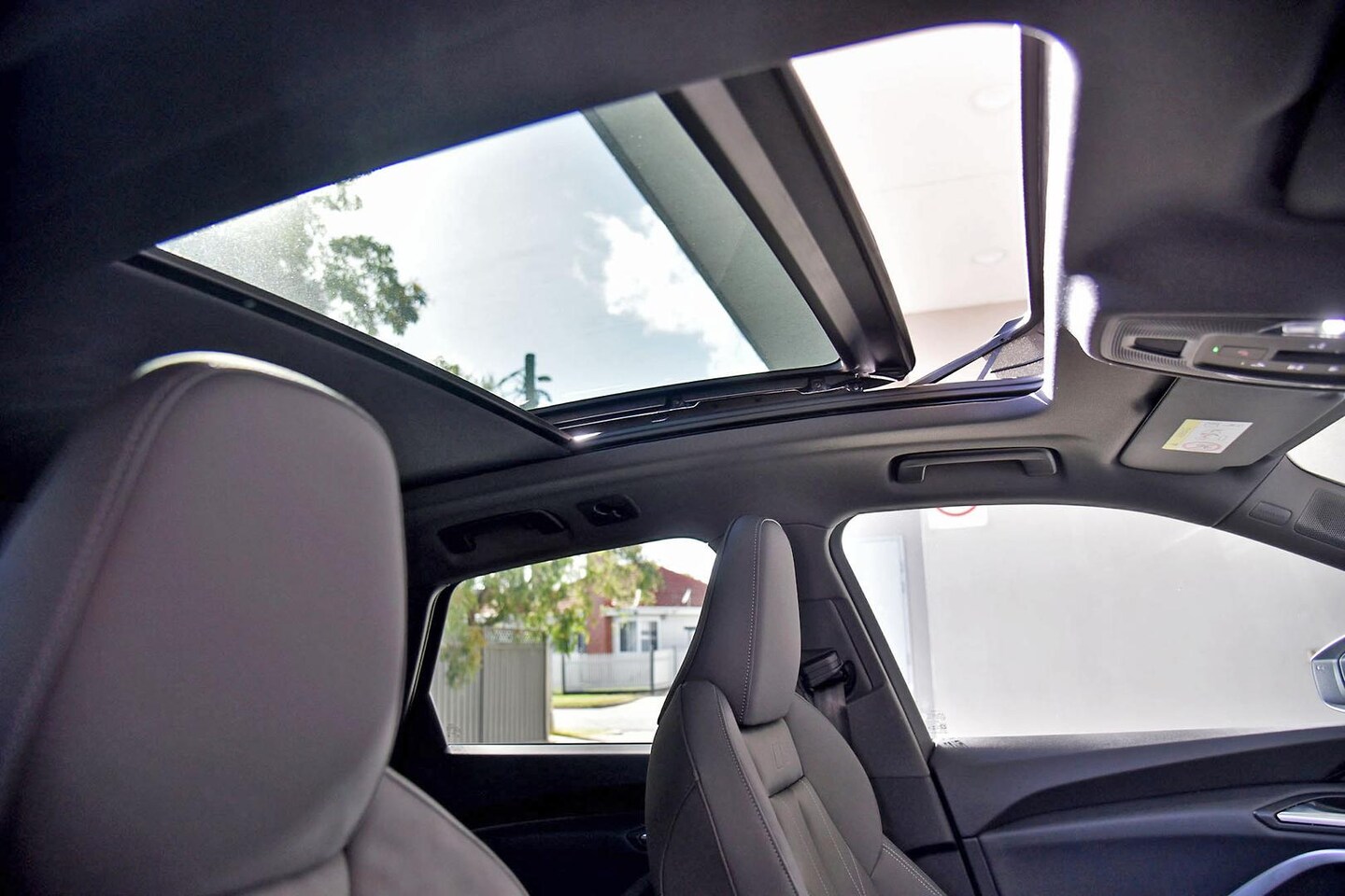 Image about Audi Q5 SUV TDI quattro 150 kW sport