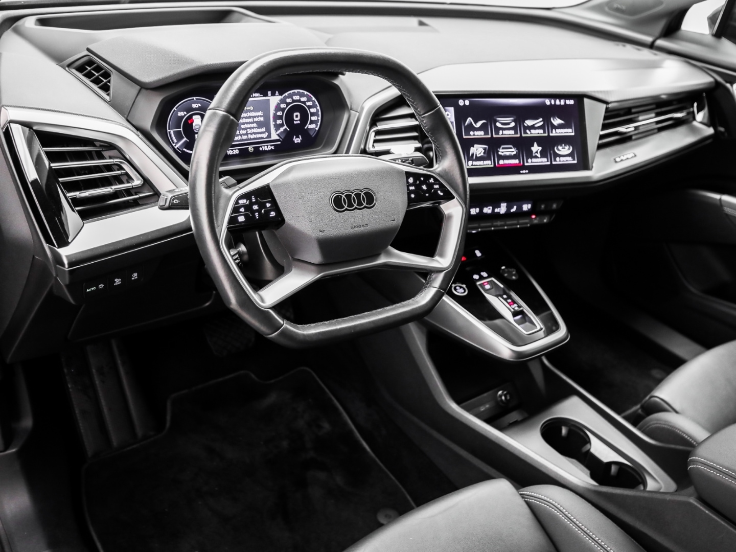 Bild über Audi Q4 Sportback e-tron 40 e-tron - für weitere Informationen kontaktieren Sie den Audi Partner