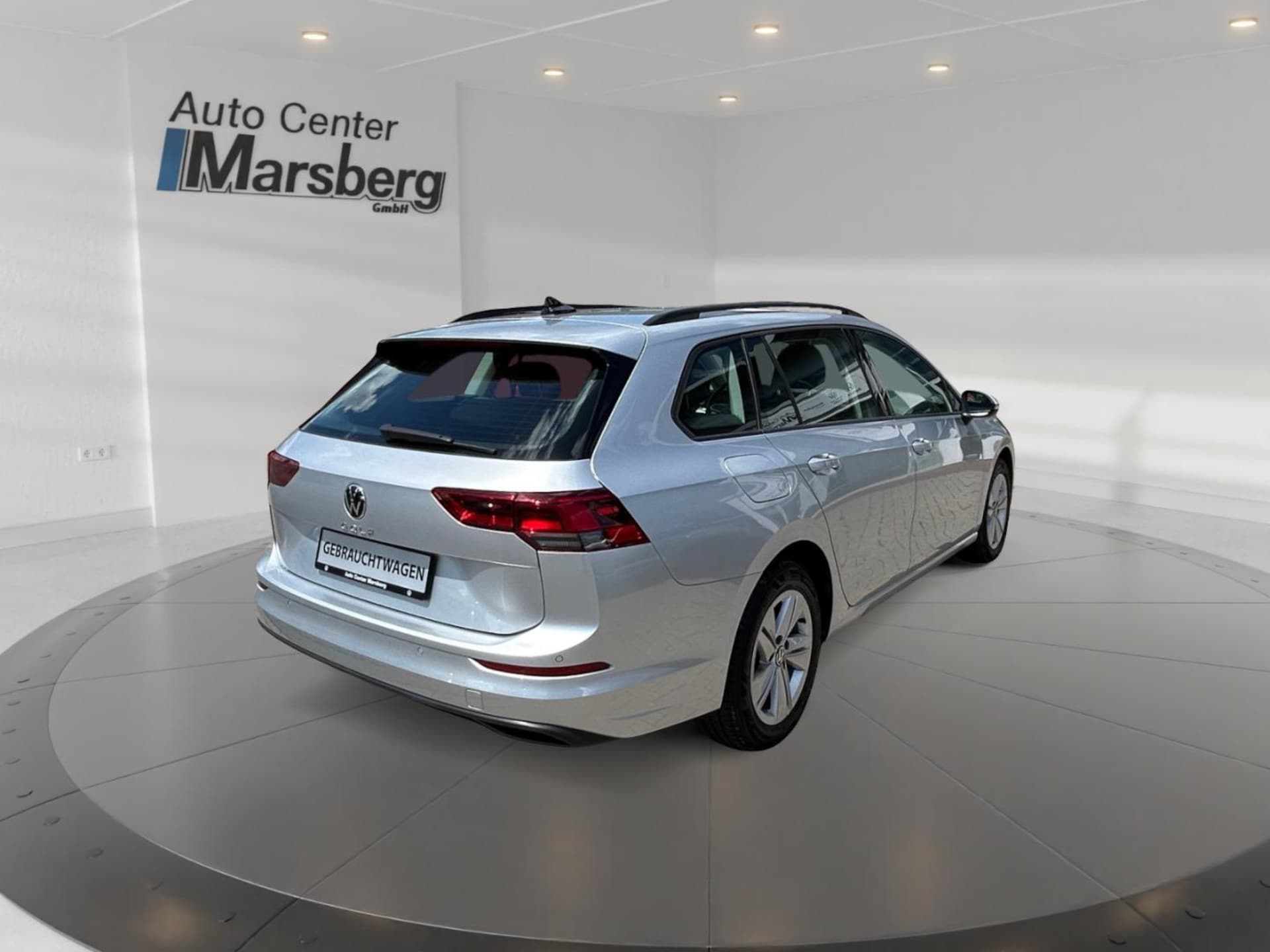 Volkswagen Golf Variant Life