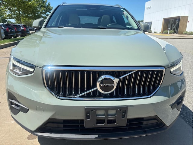 2023 Volvo XC40