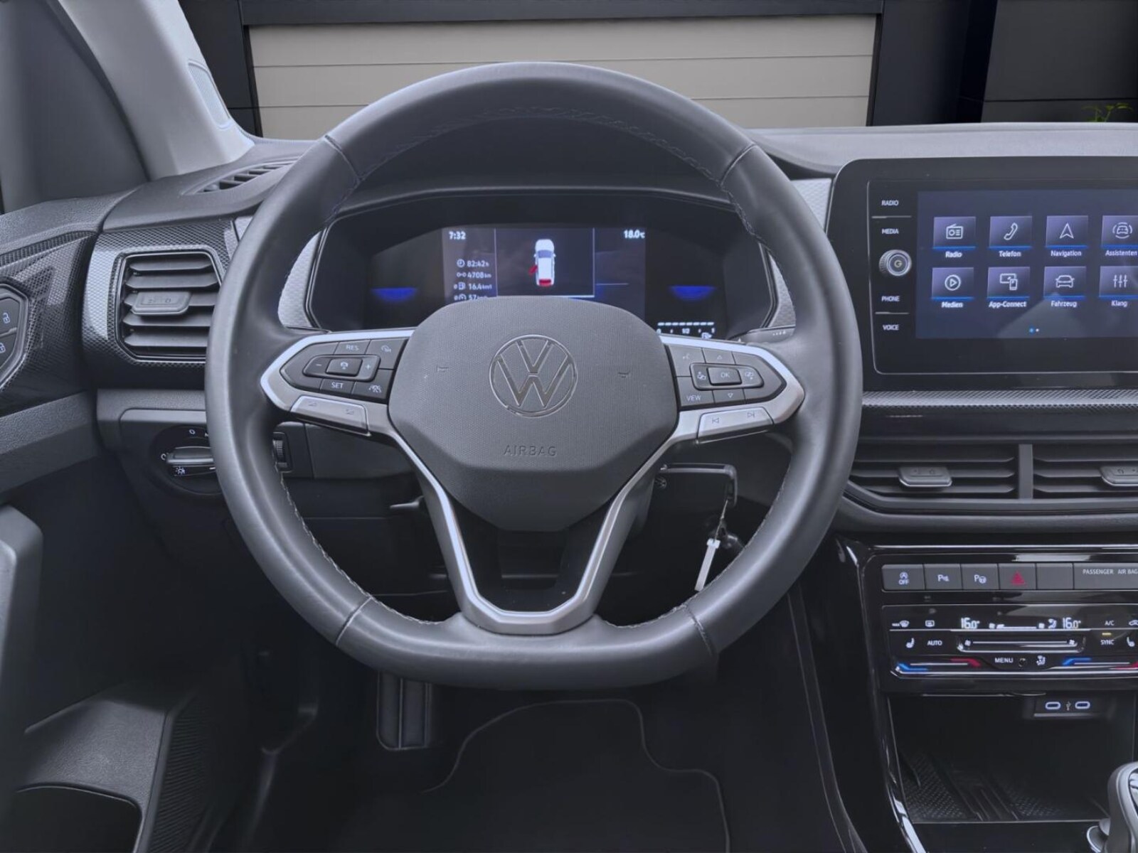 Volkswagen T-Cross – Bild 12