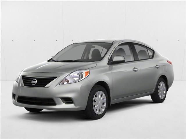 2013 Nissan Versa's photo
