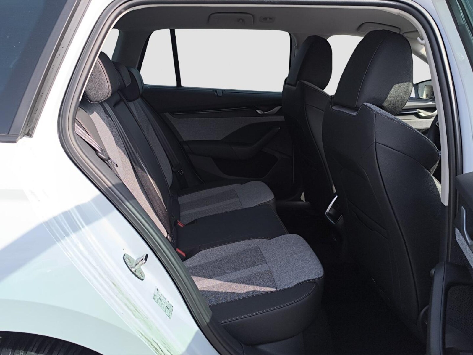 Škoda Octavia Combi – Bild 23