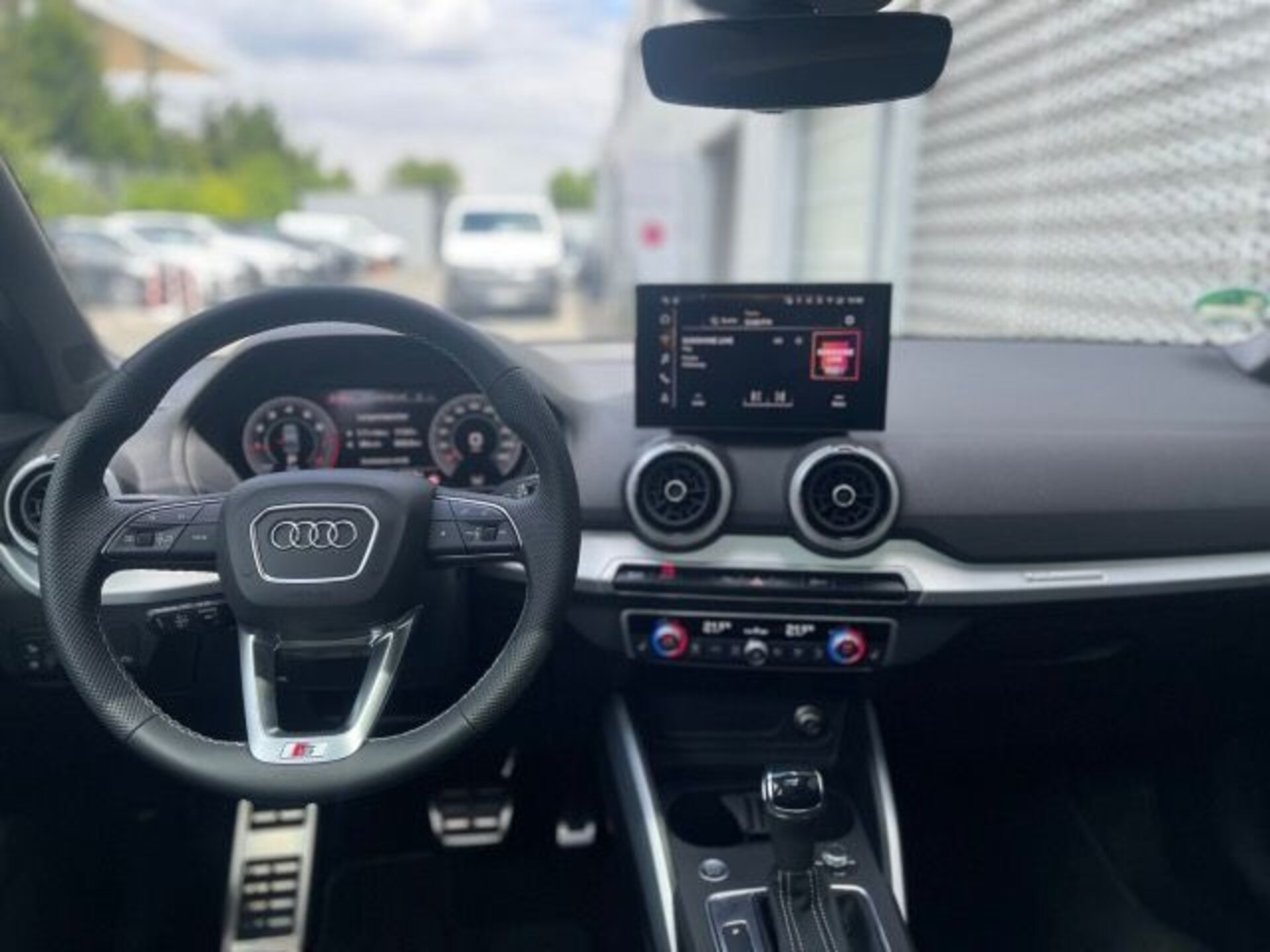 Audi Q2 S line