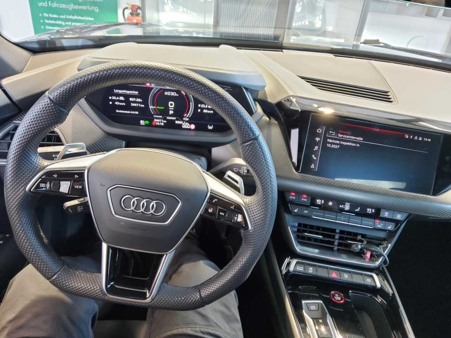 Bild über Audi e-tron GT e-tron quattro - für weitere Informationen kontaktieren Sie den Audi Partner