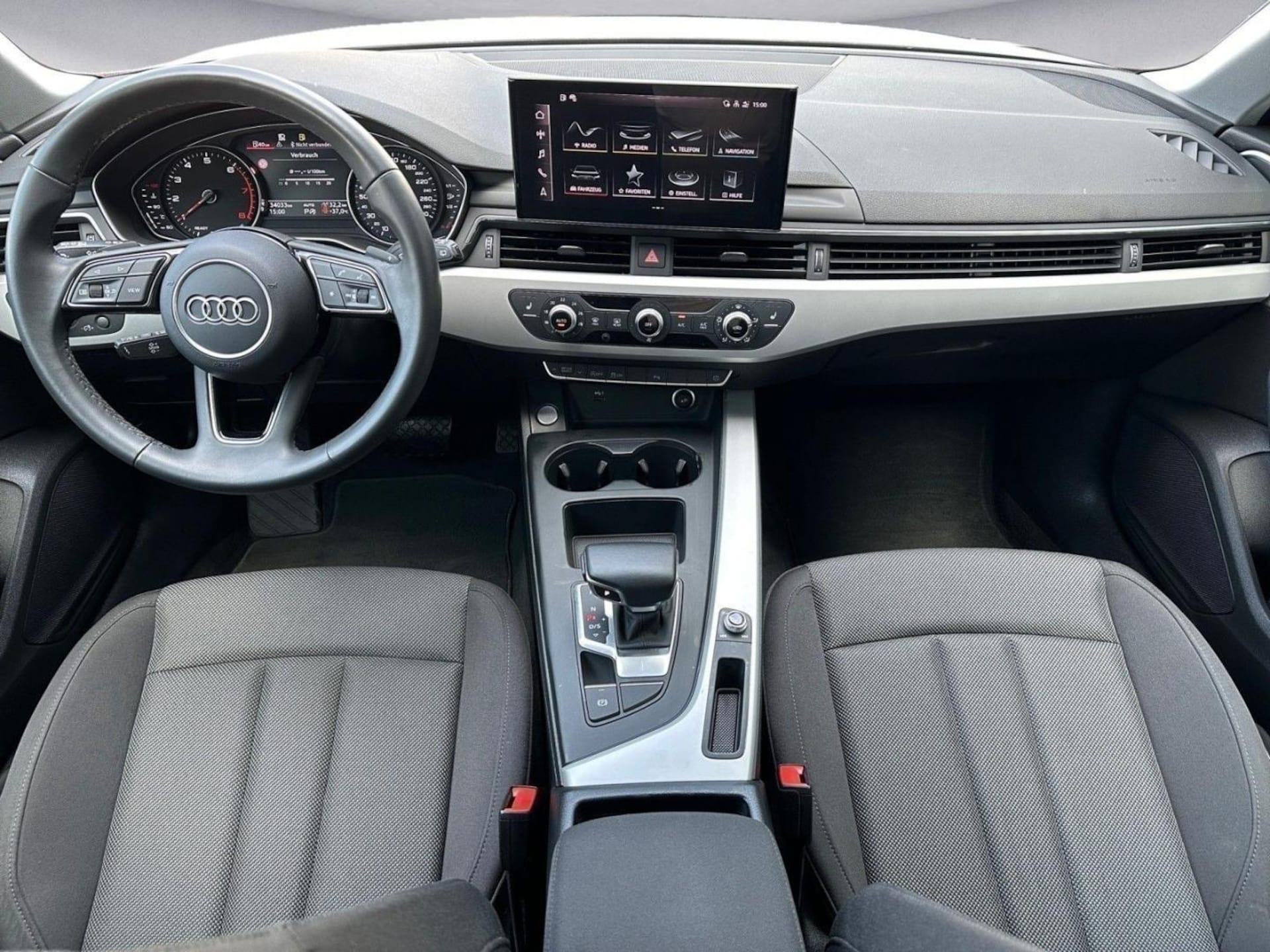 Audi A4 Avant S line