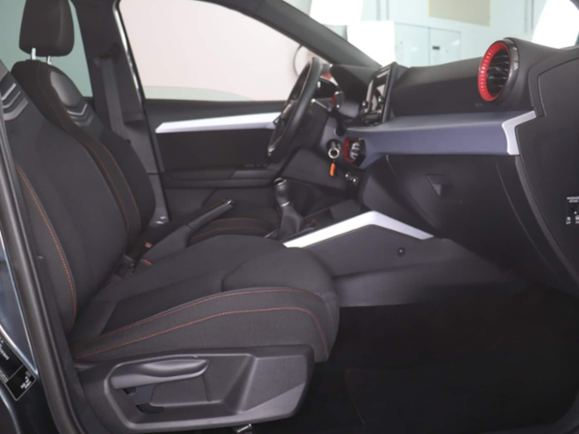 SEAT Arona FR