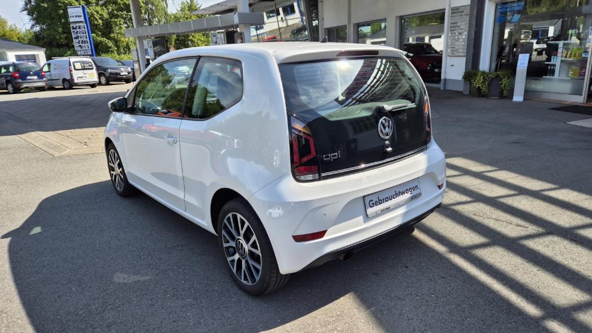 Volkswagen up! move up!