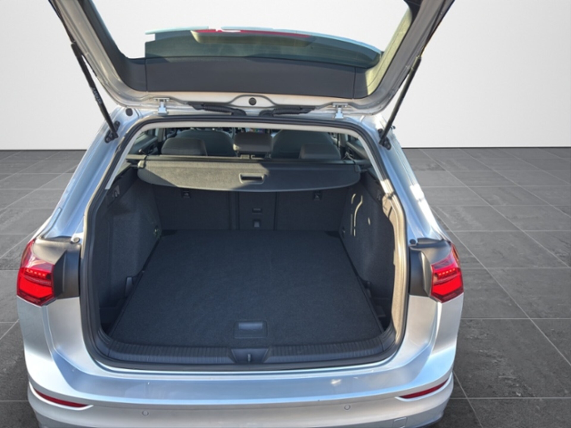 Volkswagen Golf Variant Life