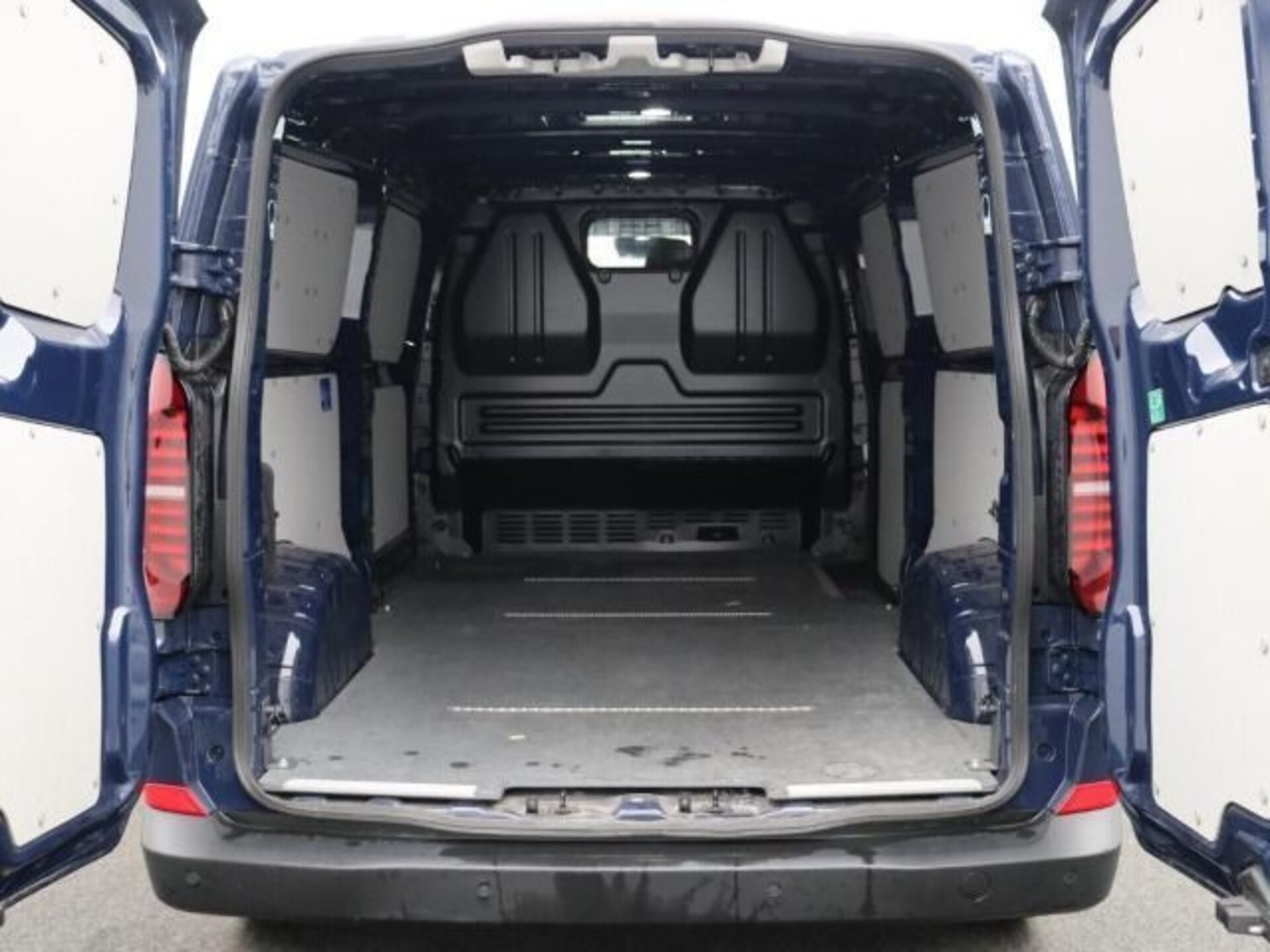 Volkswagen Transporter Kasten langer Radstand