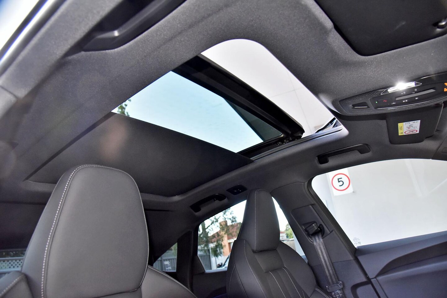 Image about Audi Q5 Sportback e-hybrid quattro S tronic