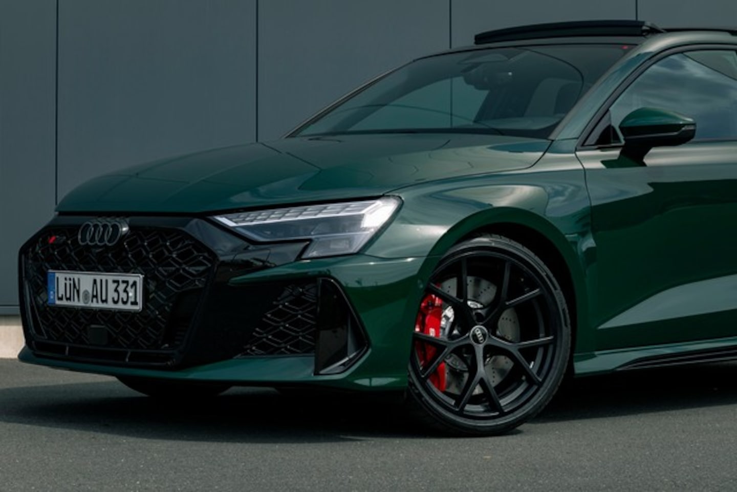 Bild über Audi RS 3 Sportback TFSI quattro 294 kW S tronic - für weitere Informationen kontaktieren Sie den Audi Partner