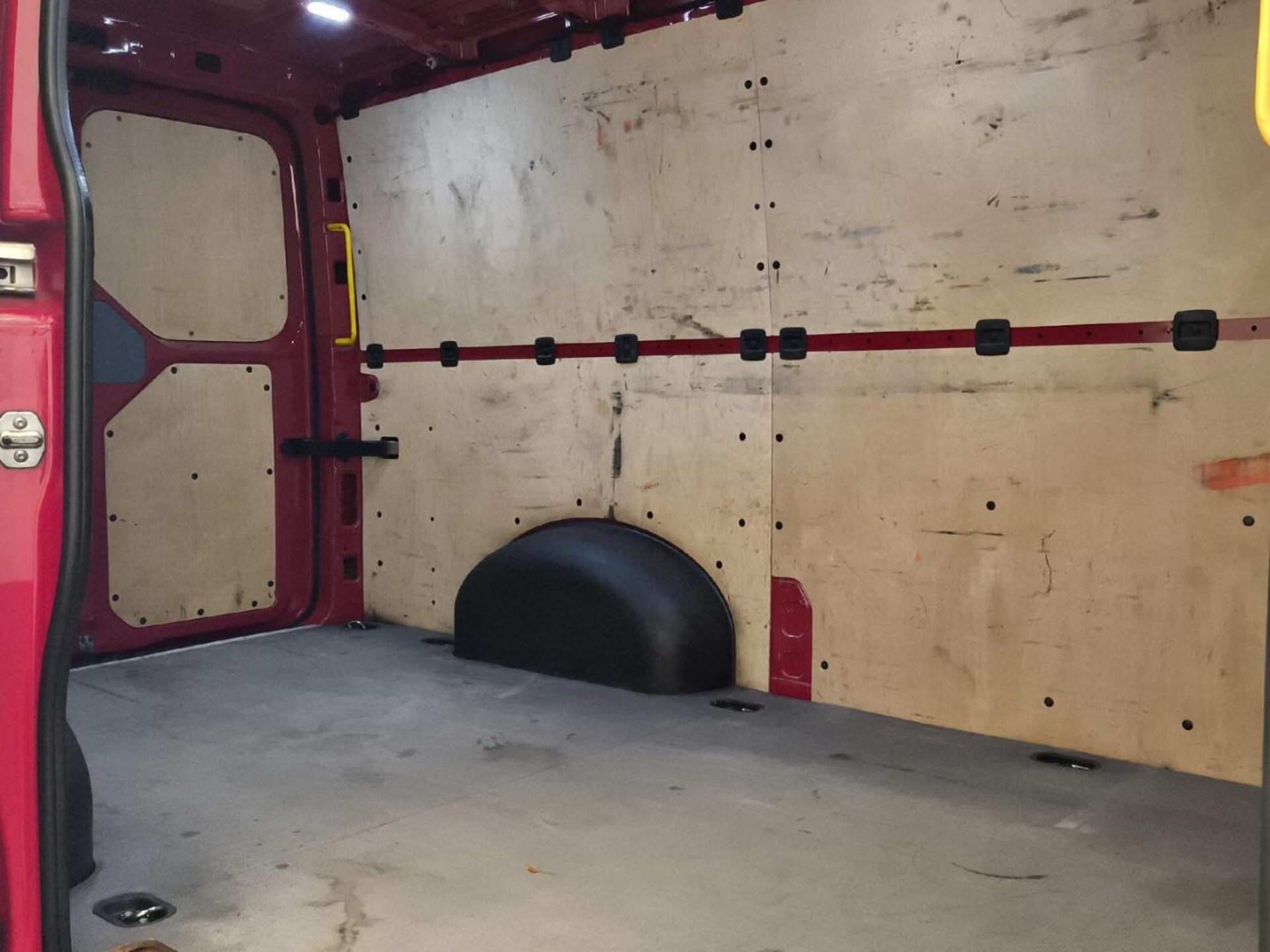Volkswagen Crafter Kasten mittlerer Radstand