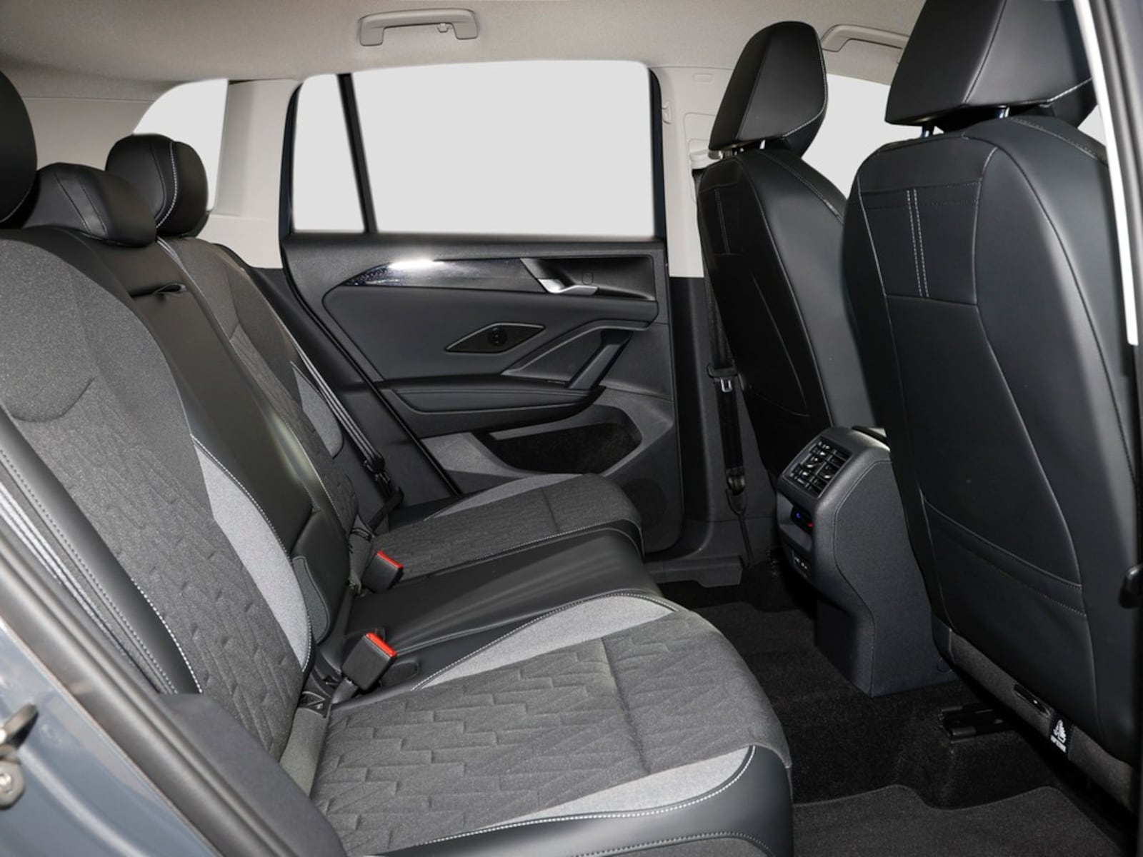 Volkswagen Tiguan – Bild 12